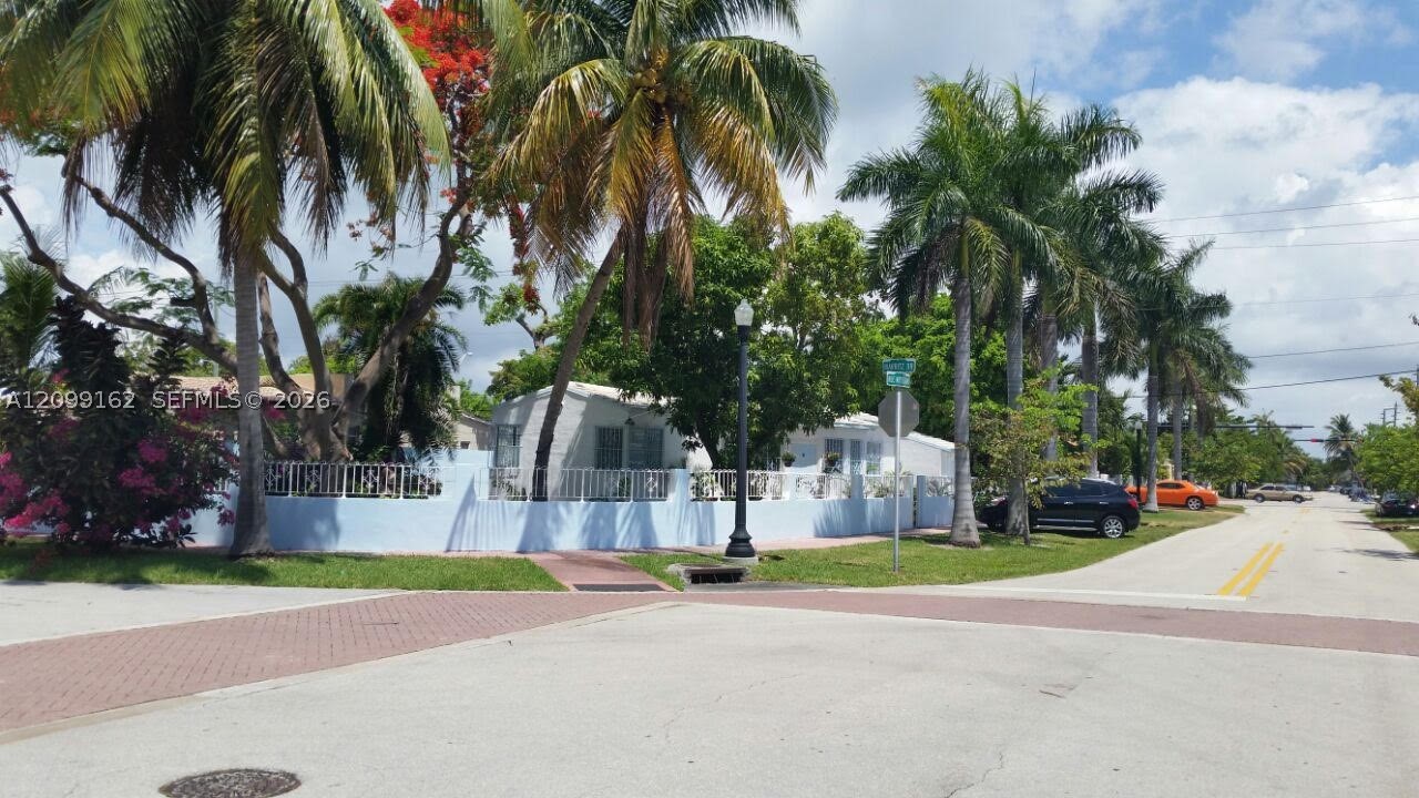 6910 Rue Notre Dame Miami Beach, FL 33141