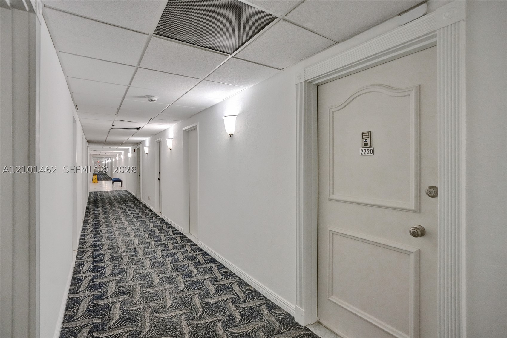 image Arlen House West10