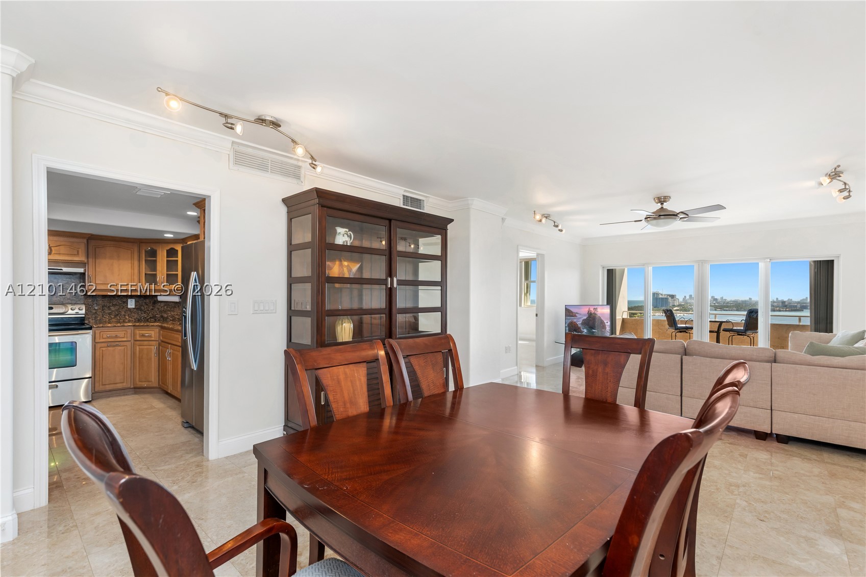 image Arlen House West11