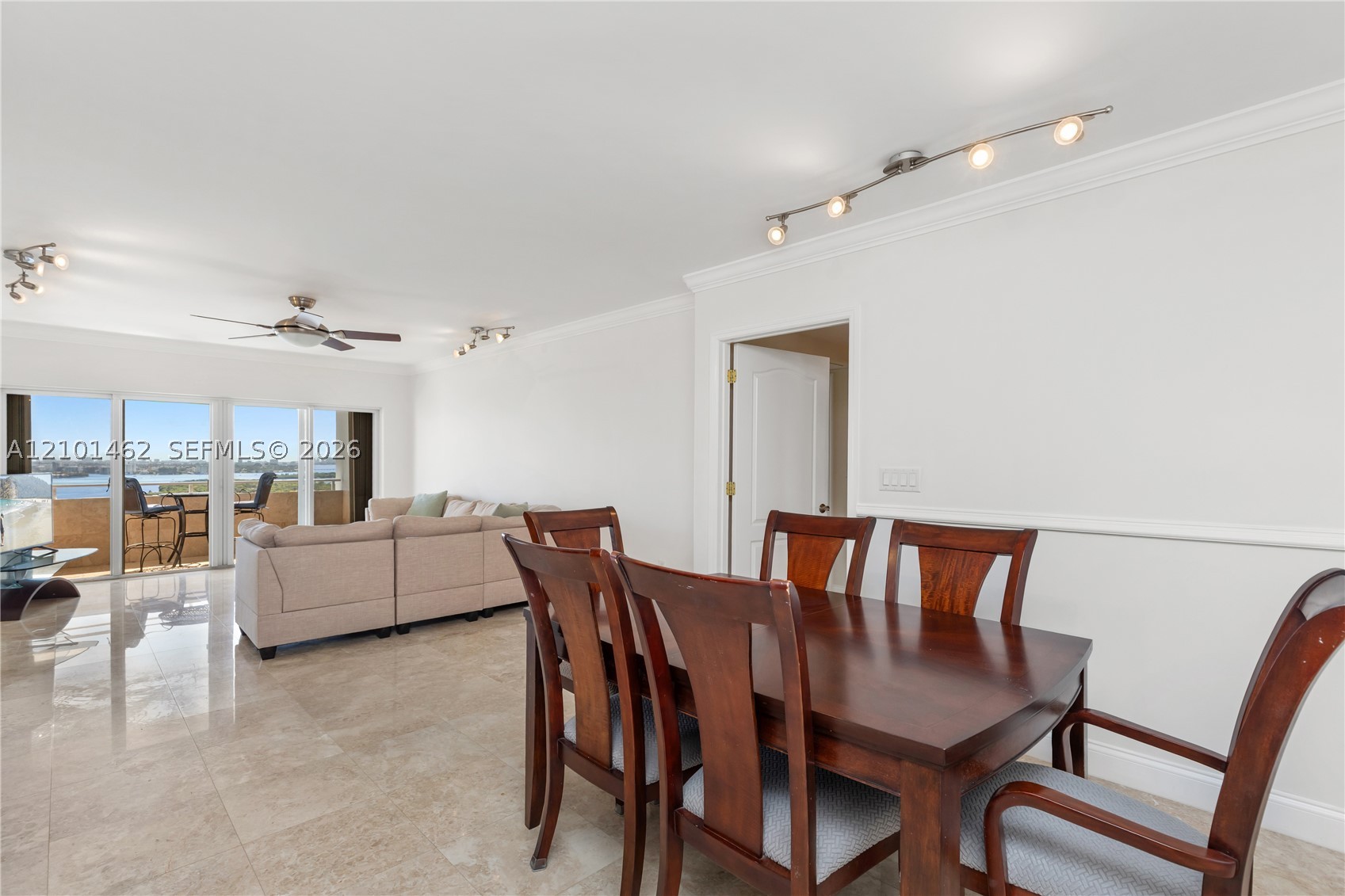 image Arlen House West12