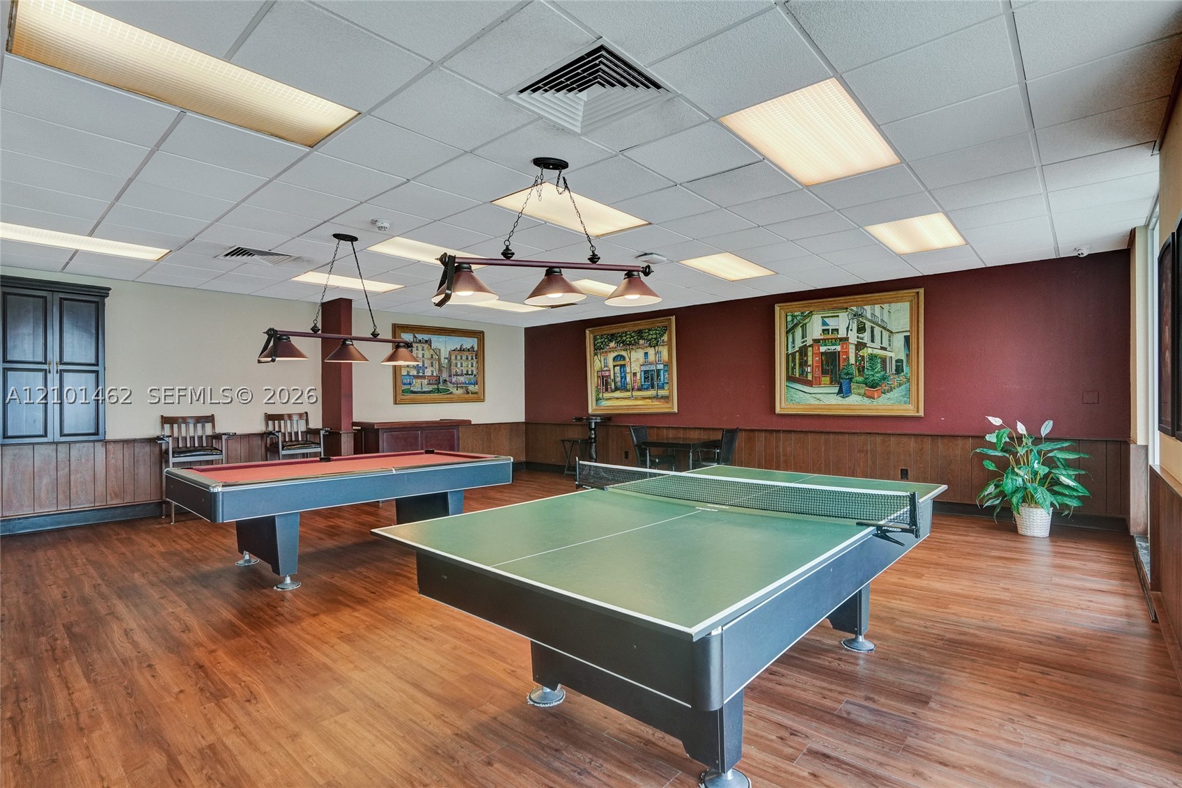 image Arlen House West24