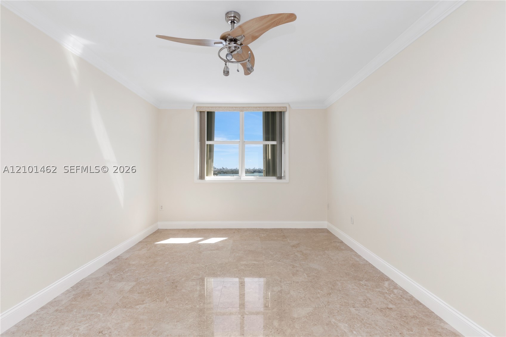 image Arlen House West33