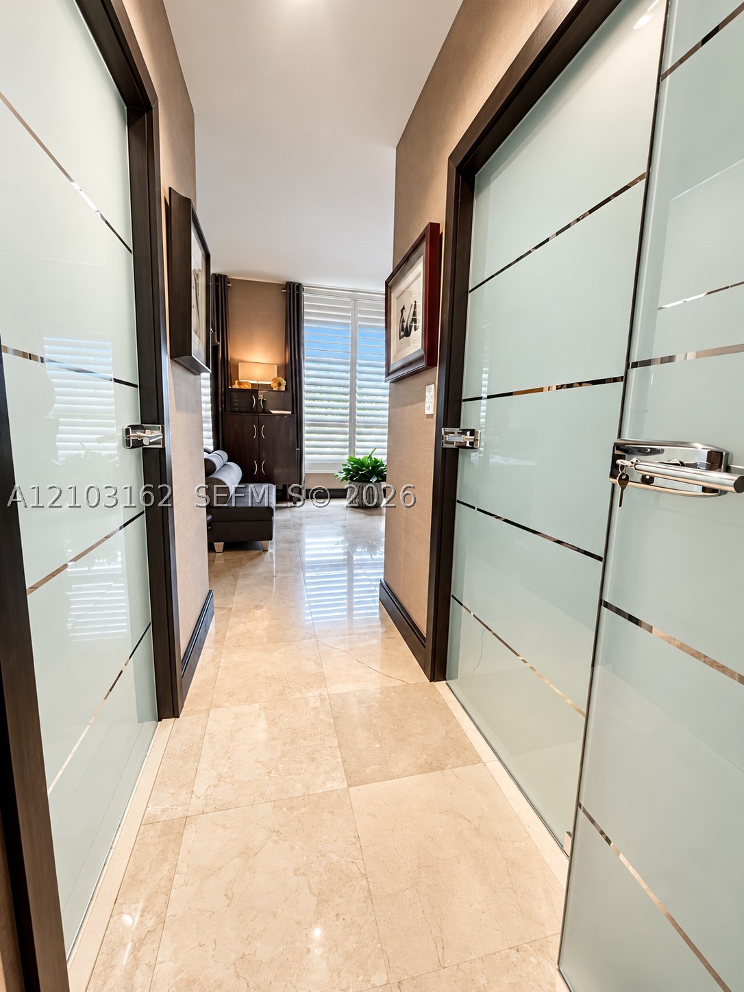9055 SW 73rd Ct #2402 Miami, FL 33156