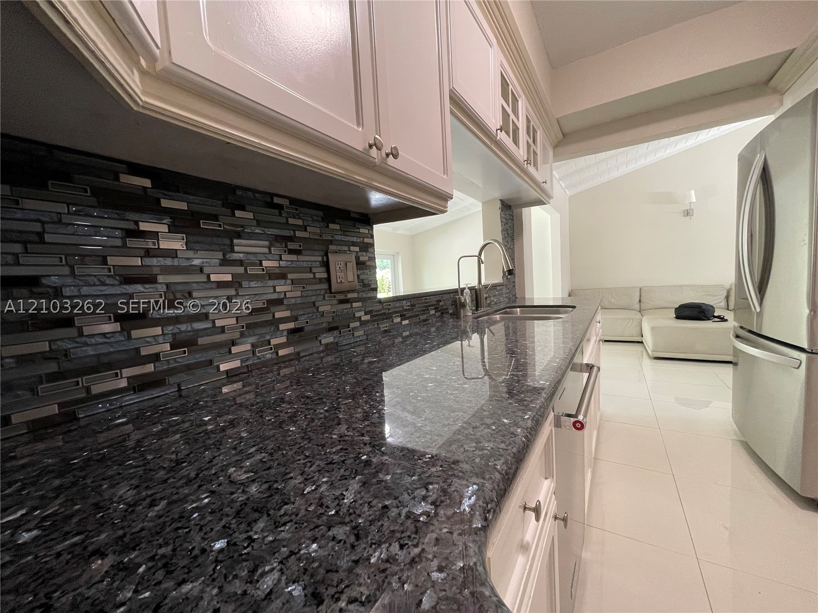6129 SW 28th St Miami, FL 33155