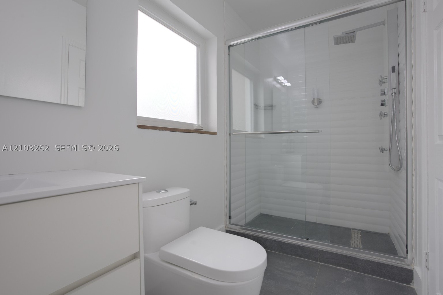 6129 SW 28th St Miami, FL 33155