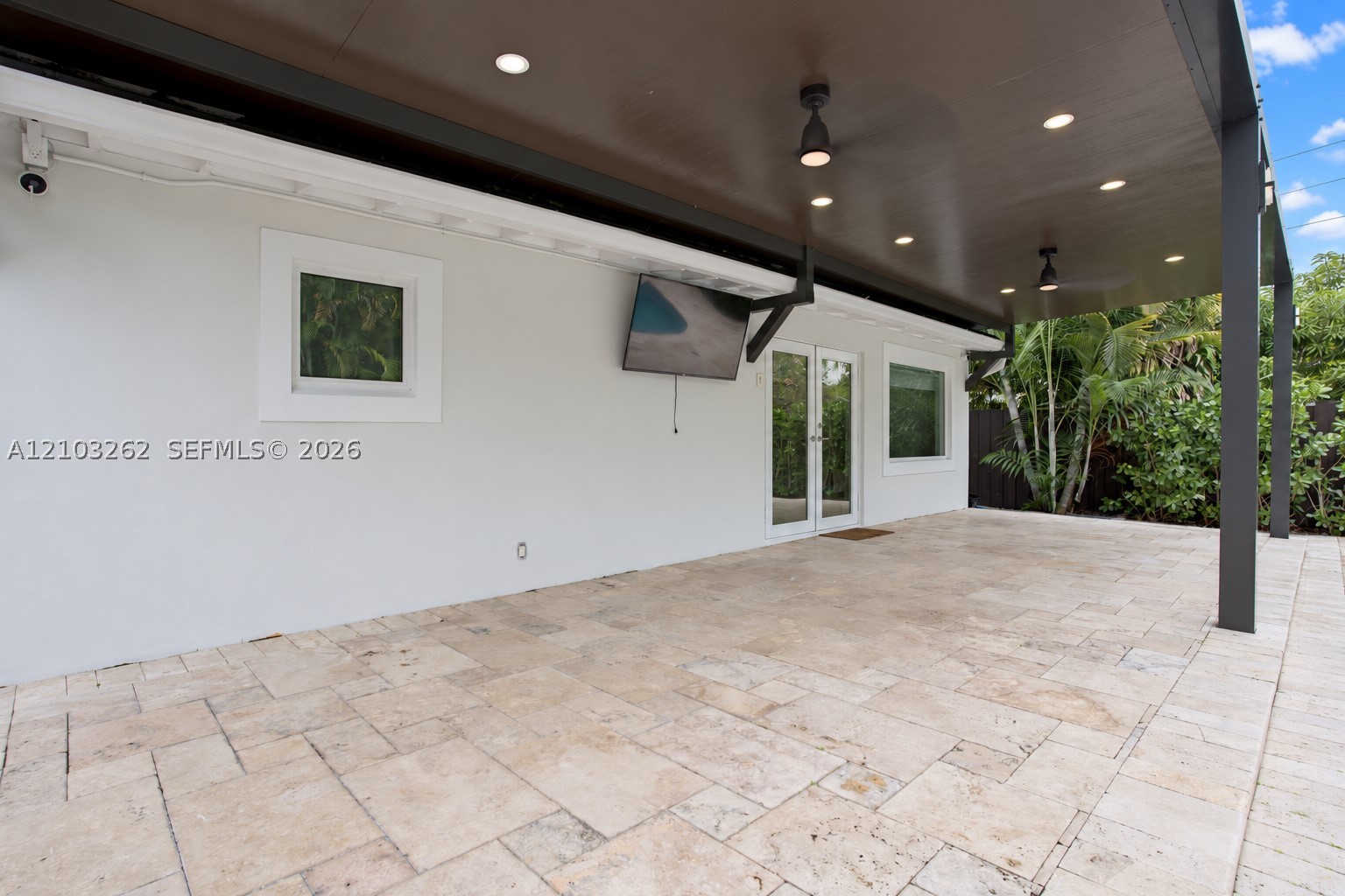 6129 SW 28th St Miami, FL 33155