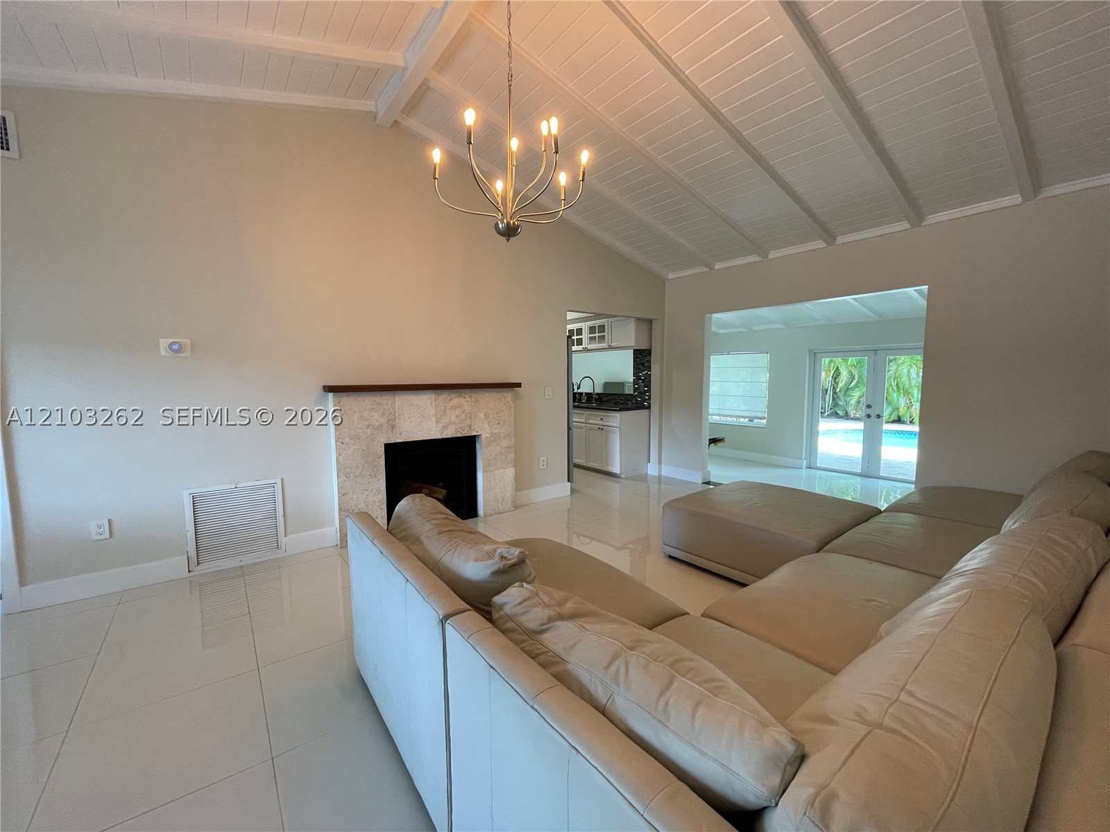 6129 SW 28th St Miami, FL 33155