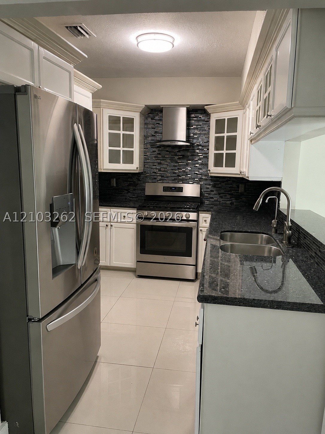 6129 SW 28th St Miami, FL 33155