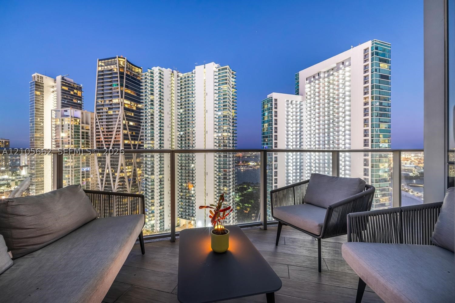 image Paramount Miami Worldcenter45