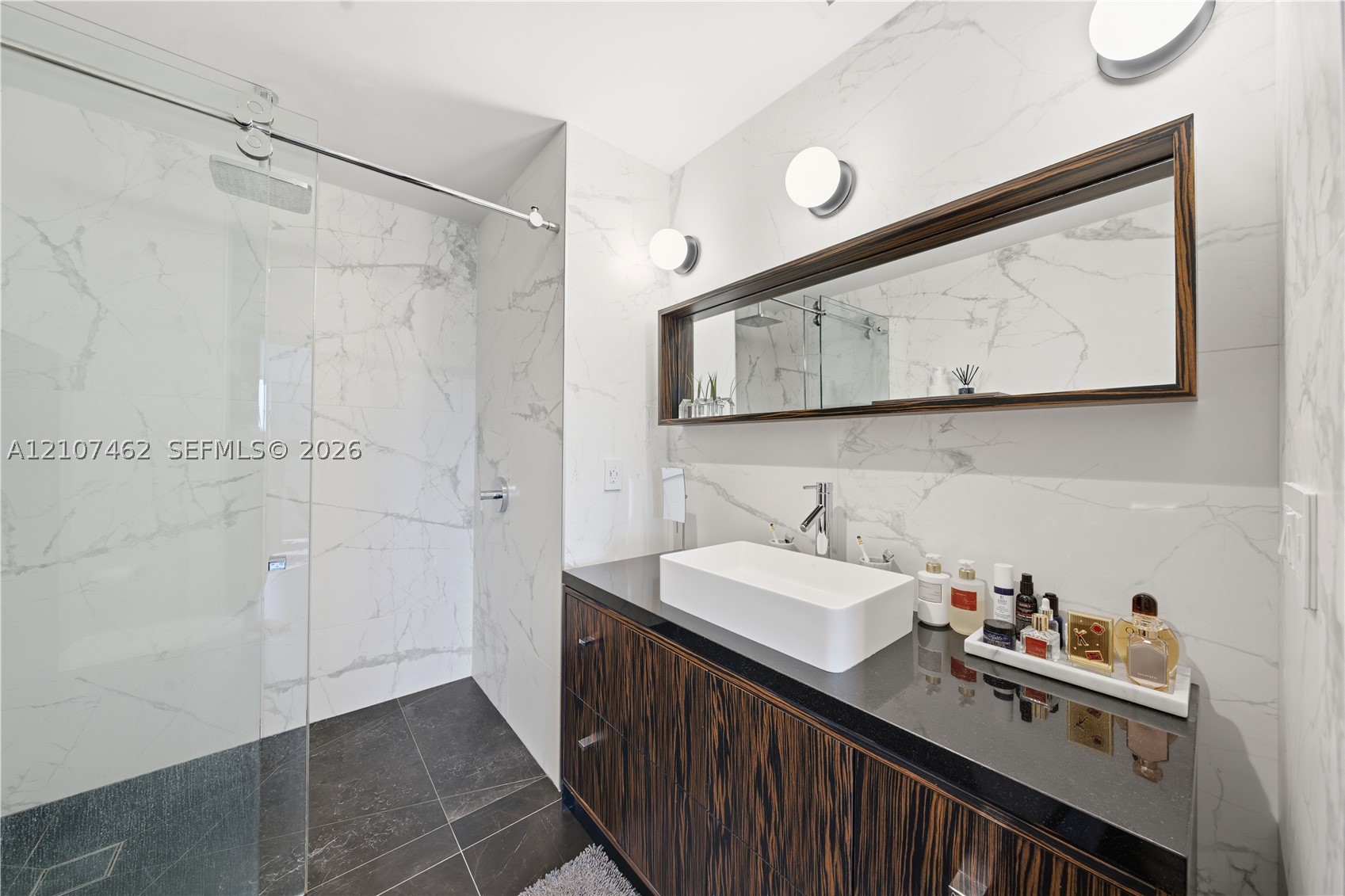 455 NE 39th St #110 Miami, FL 33137