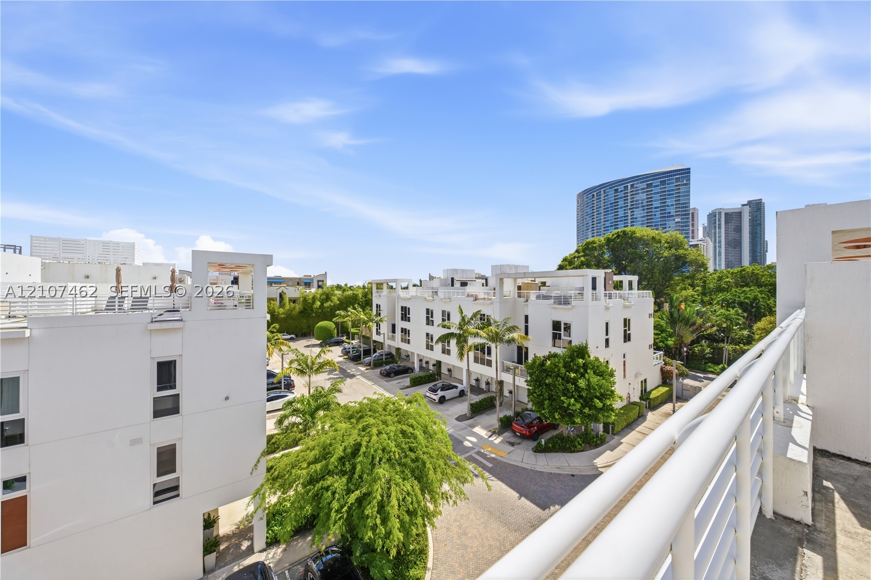455 NE 39th St #110 Miami, FL 33137