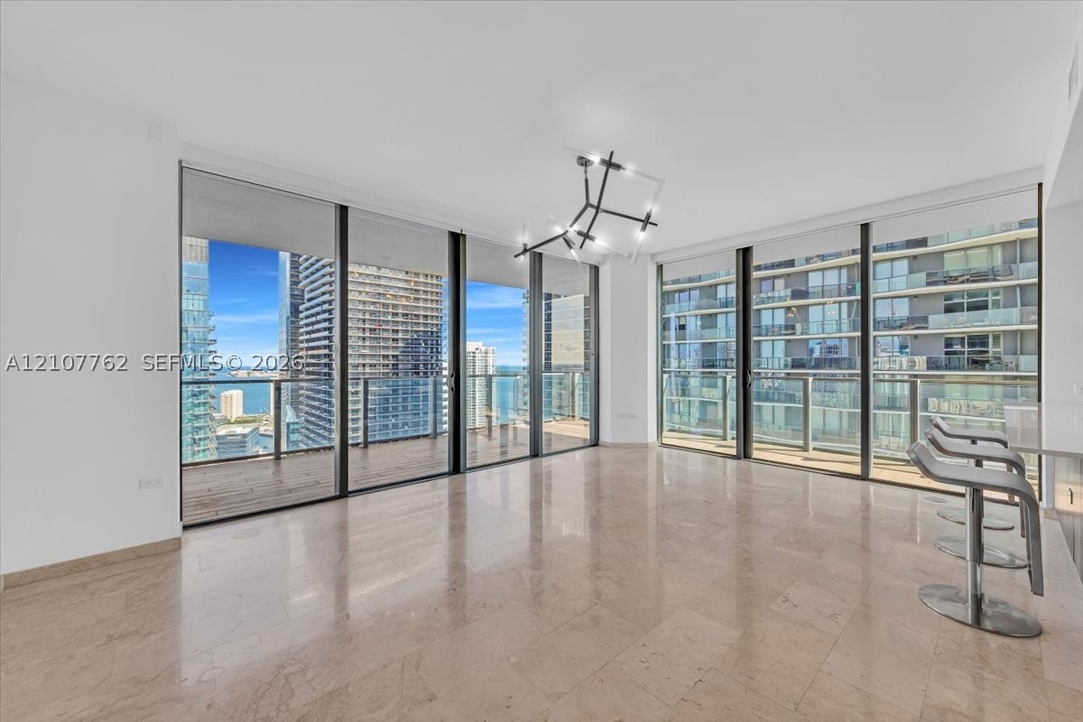 88 SW 7th St #3401 Miami, FL 33130