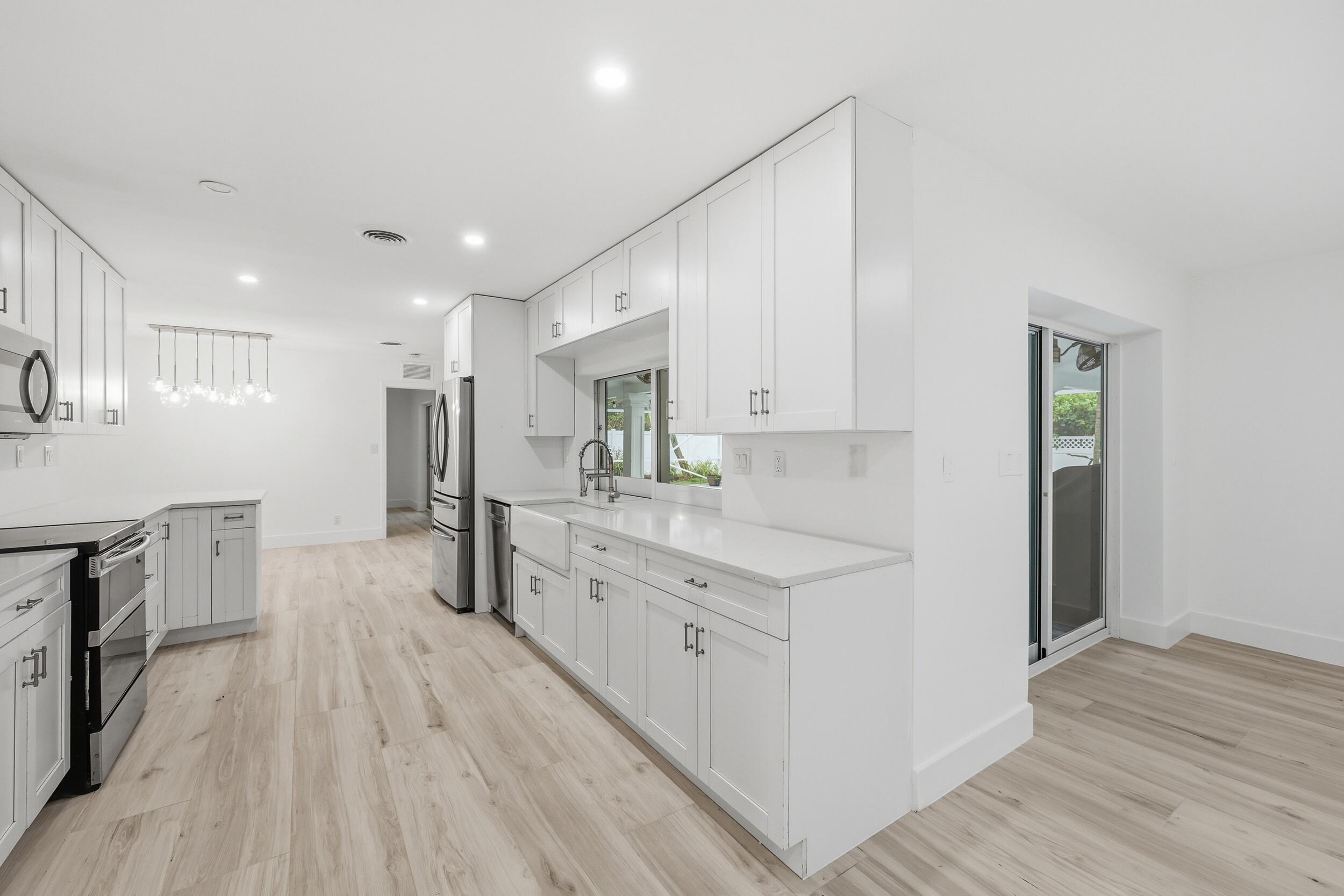 7 River Tequesta, FL 33469