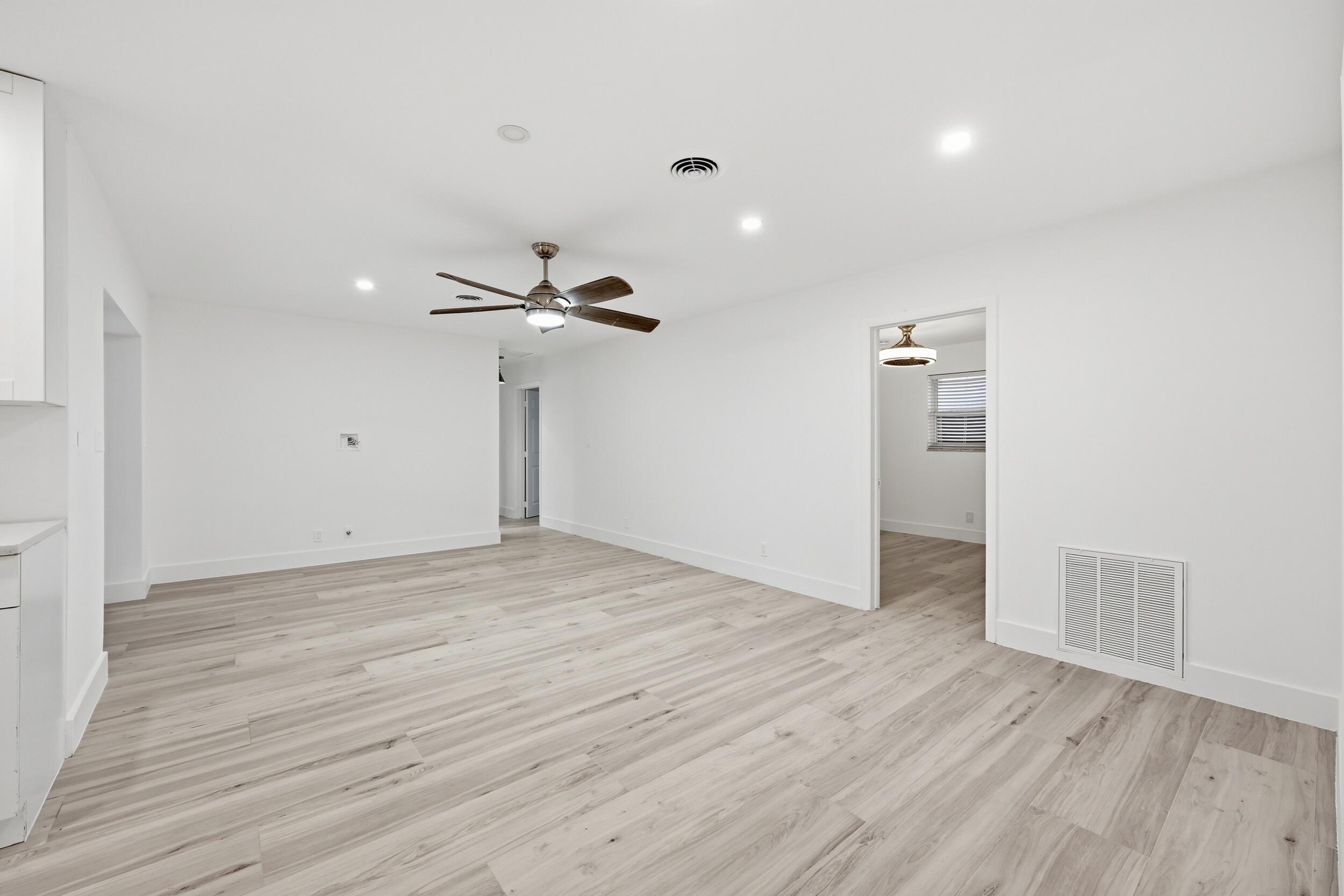 7 River Tequesta, FL 33469