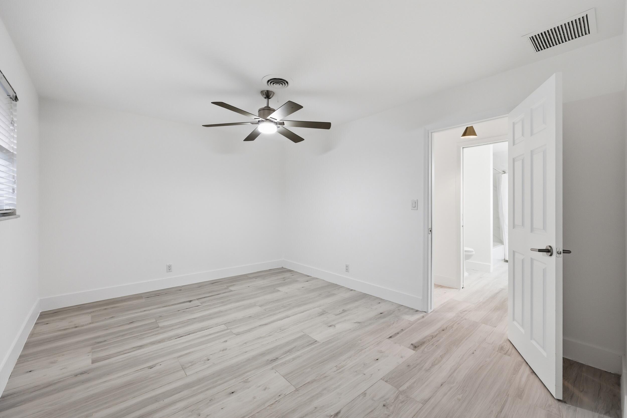 7 River Tequesta, FL 33469