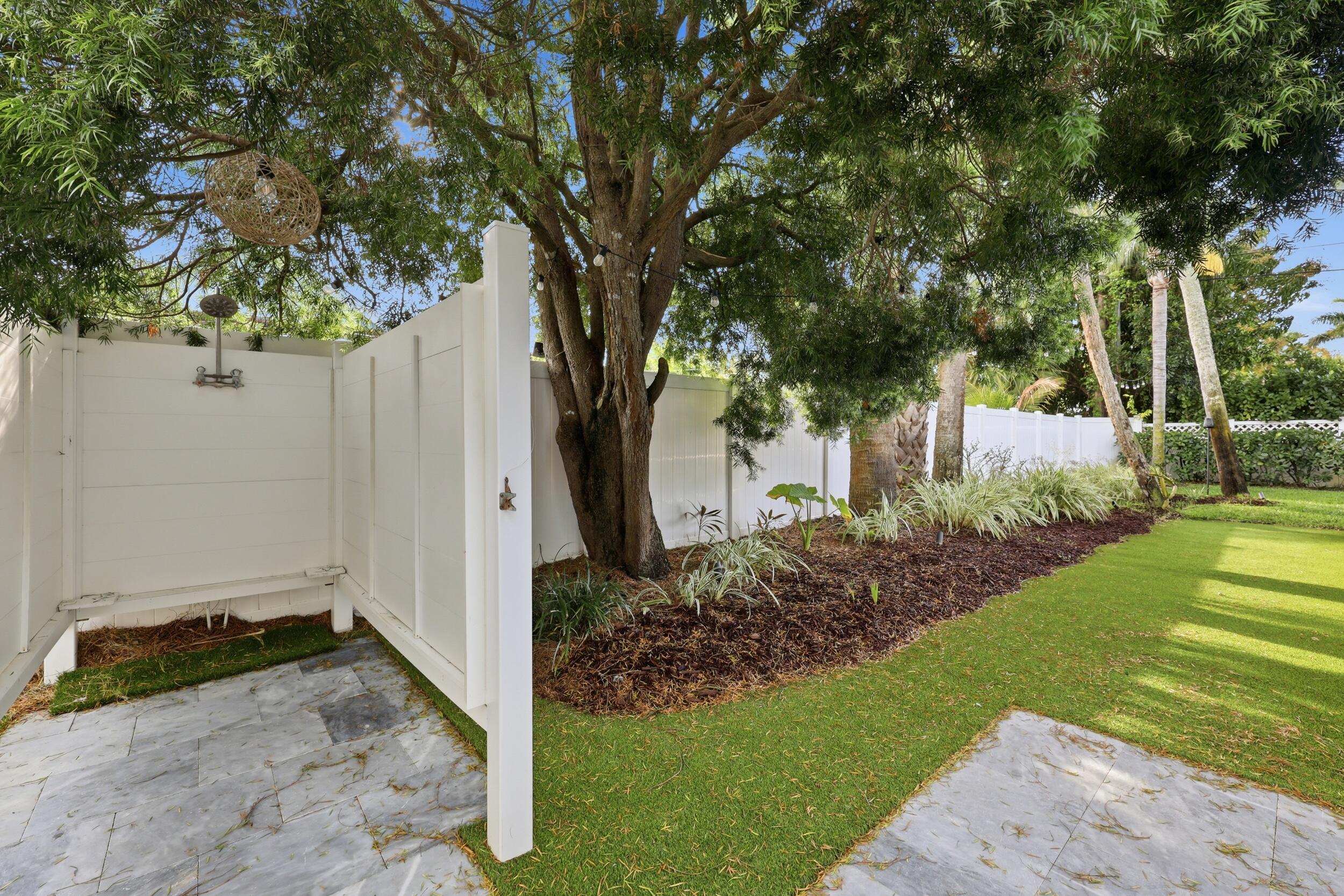 7 River Tequesta, FL 33469