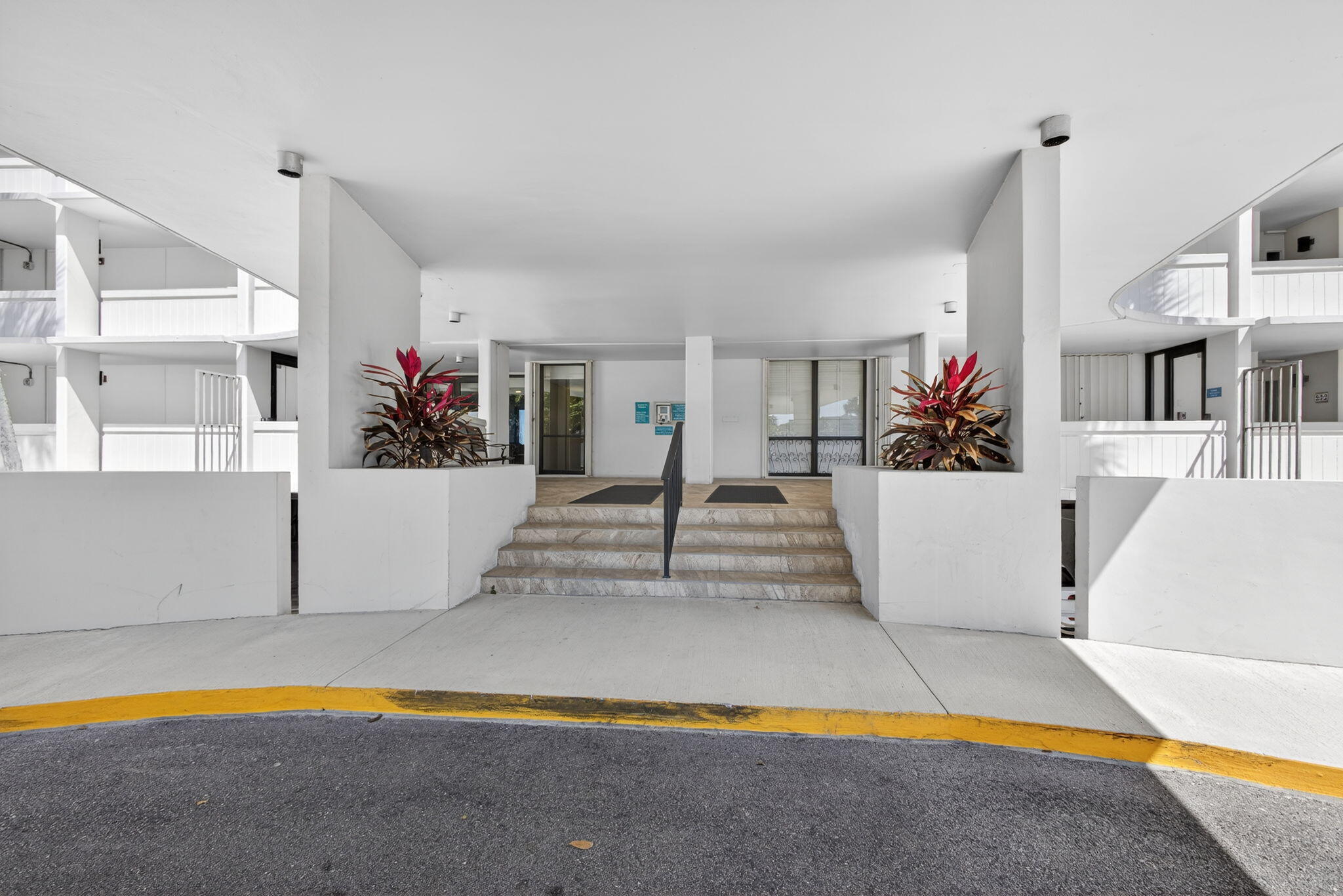 134 Lakeshore #T14 North Palm Beach, FL 33408