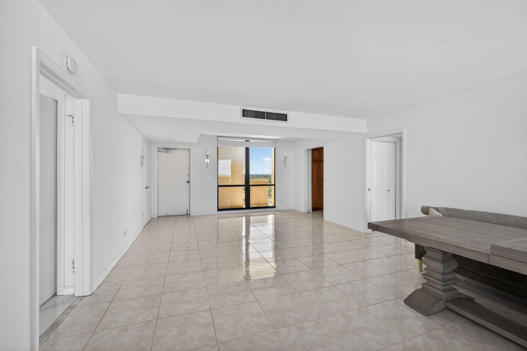 134 Lakeshore #T14 North Palm Beach, FL 33408