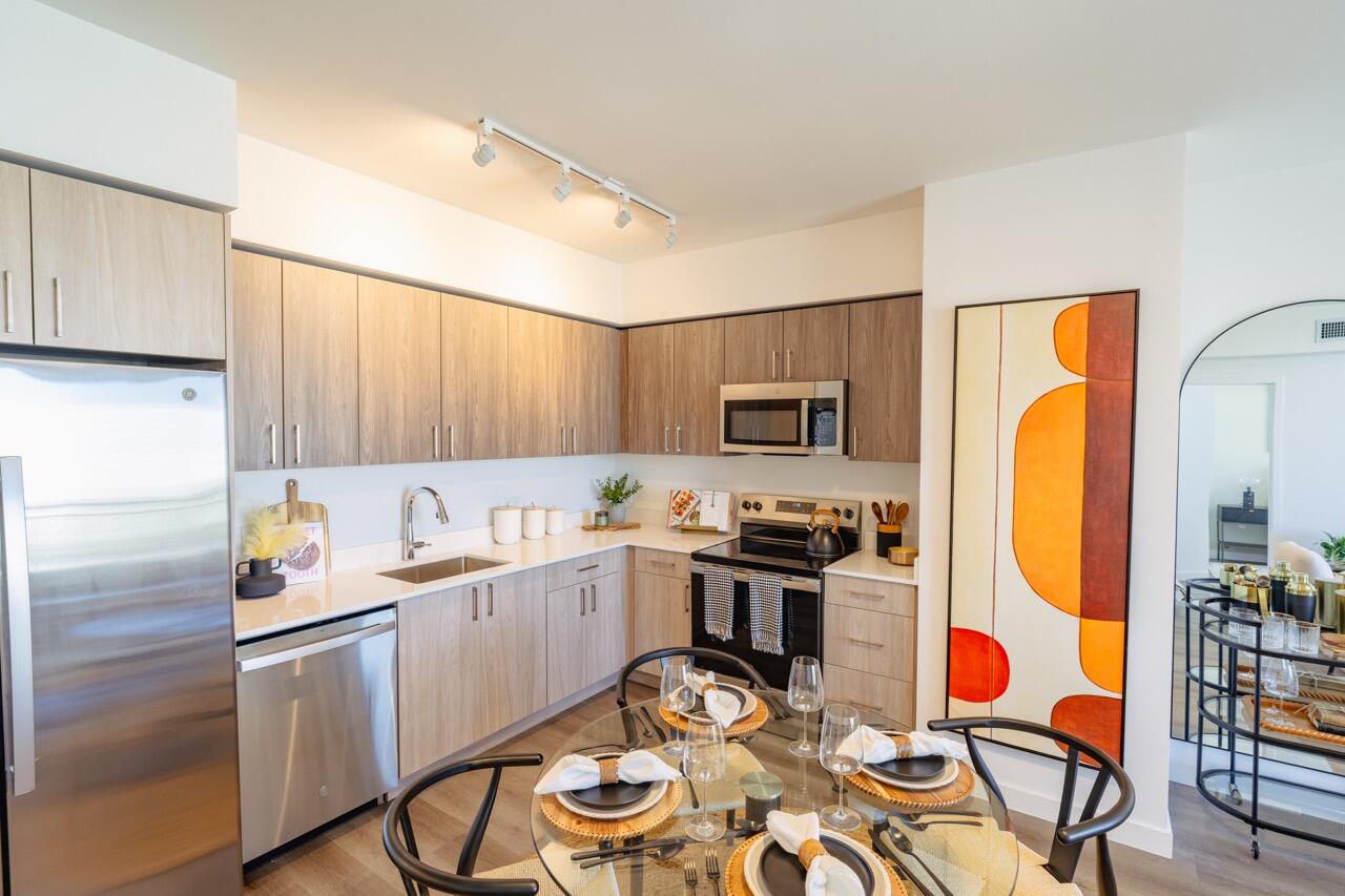 450 SW 5th #515 Miami, FL 33130