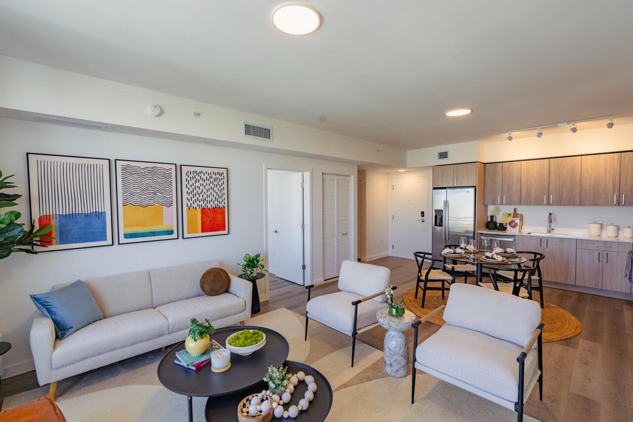 450 SW 5th #515 Miami, FL 33130