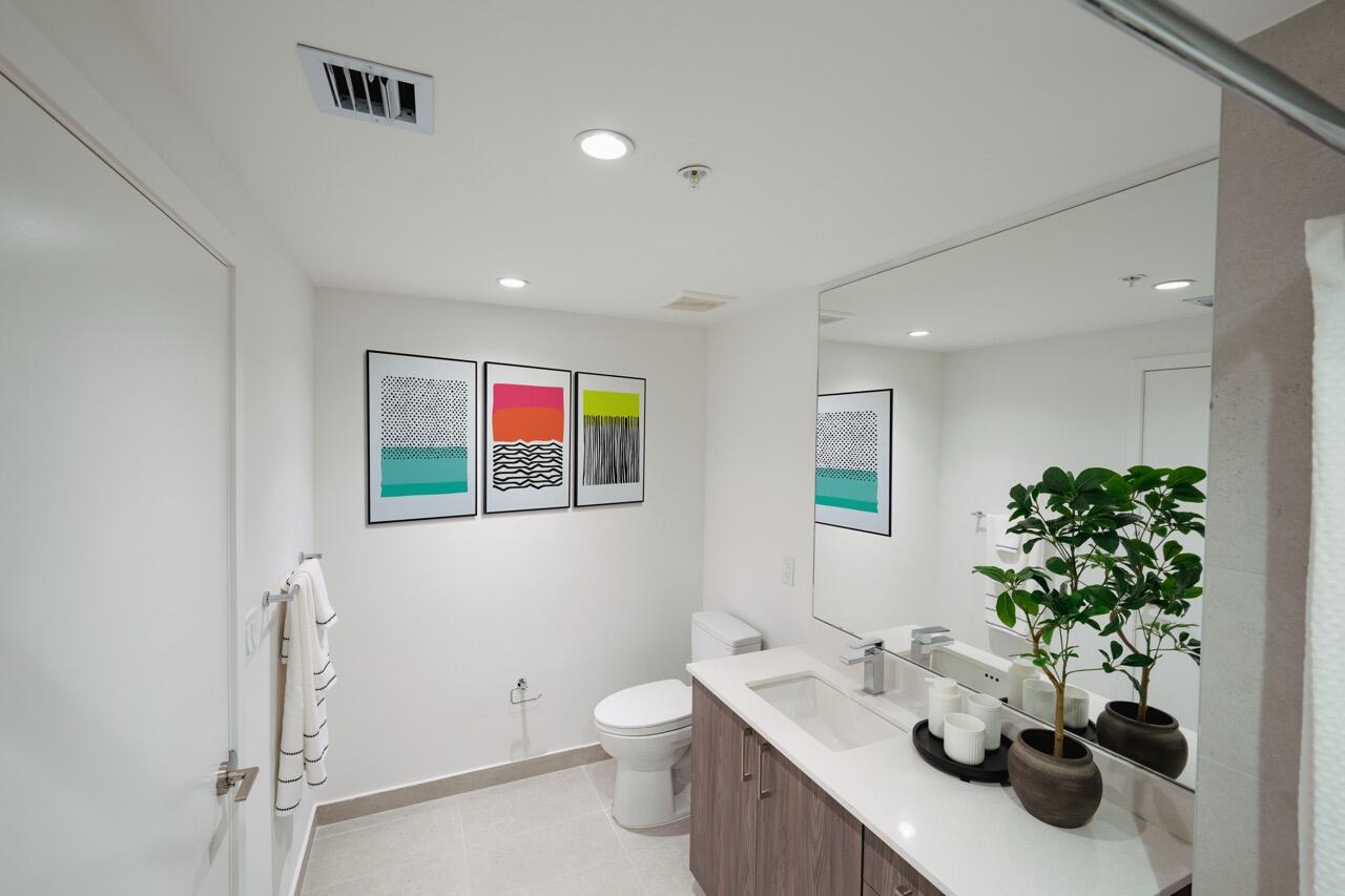 450 SW 5th #515 Miami, FL 33130