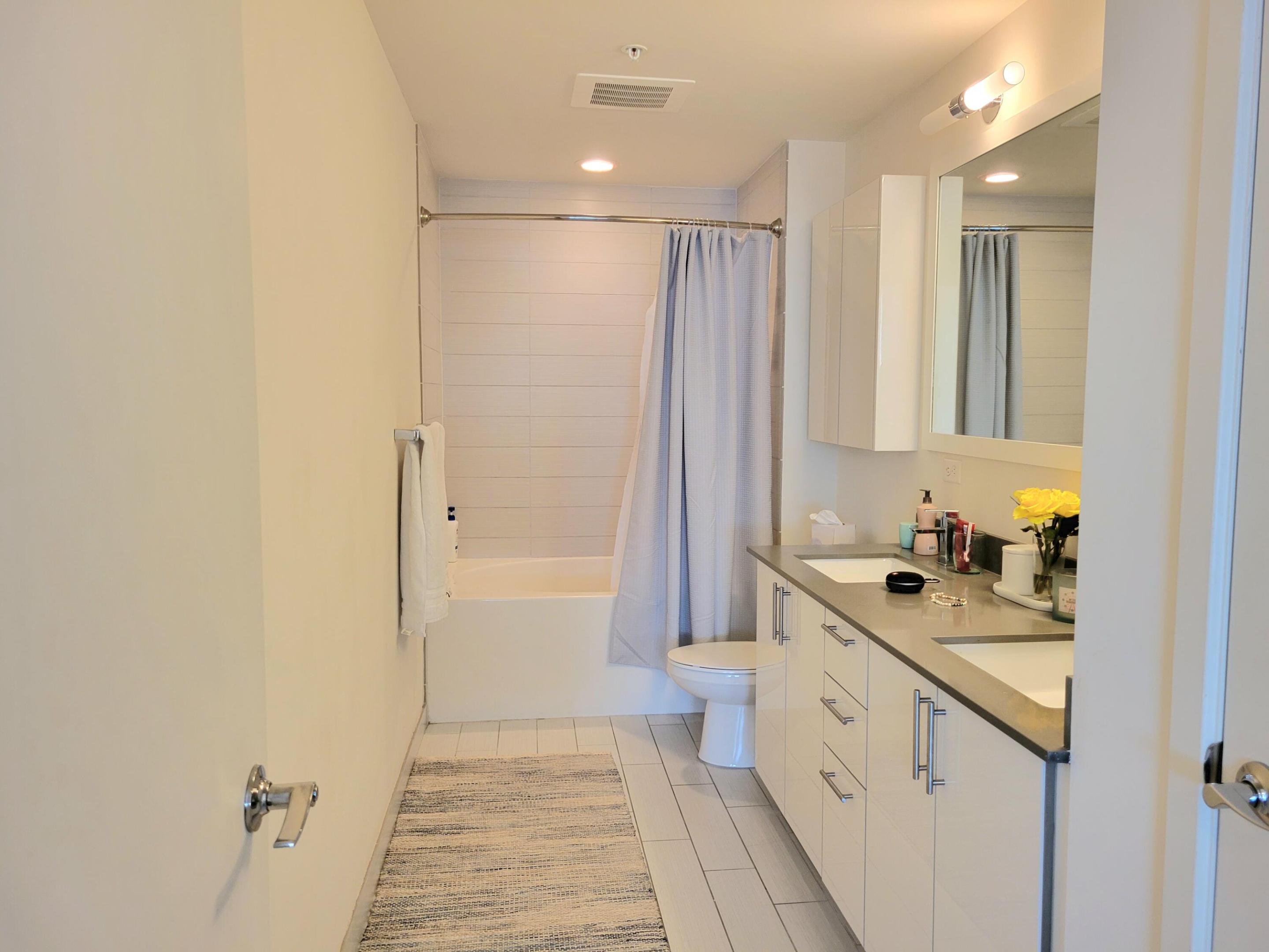 999 SW 1st #1914 Miami, FL 33130