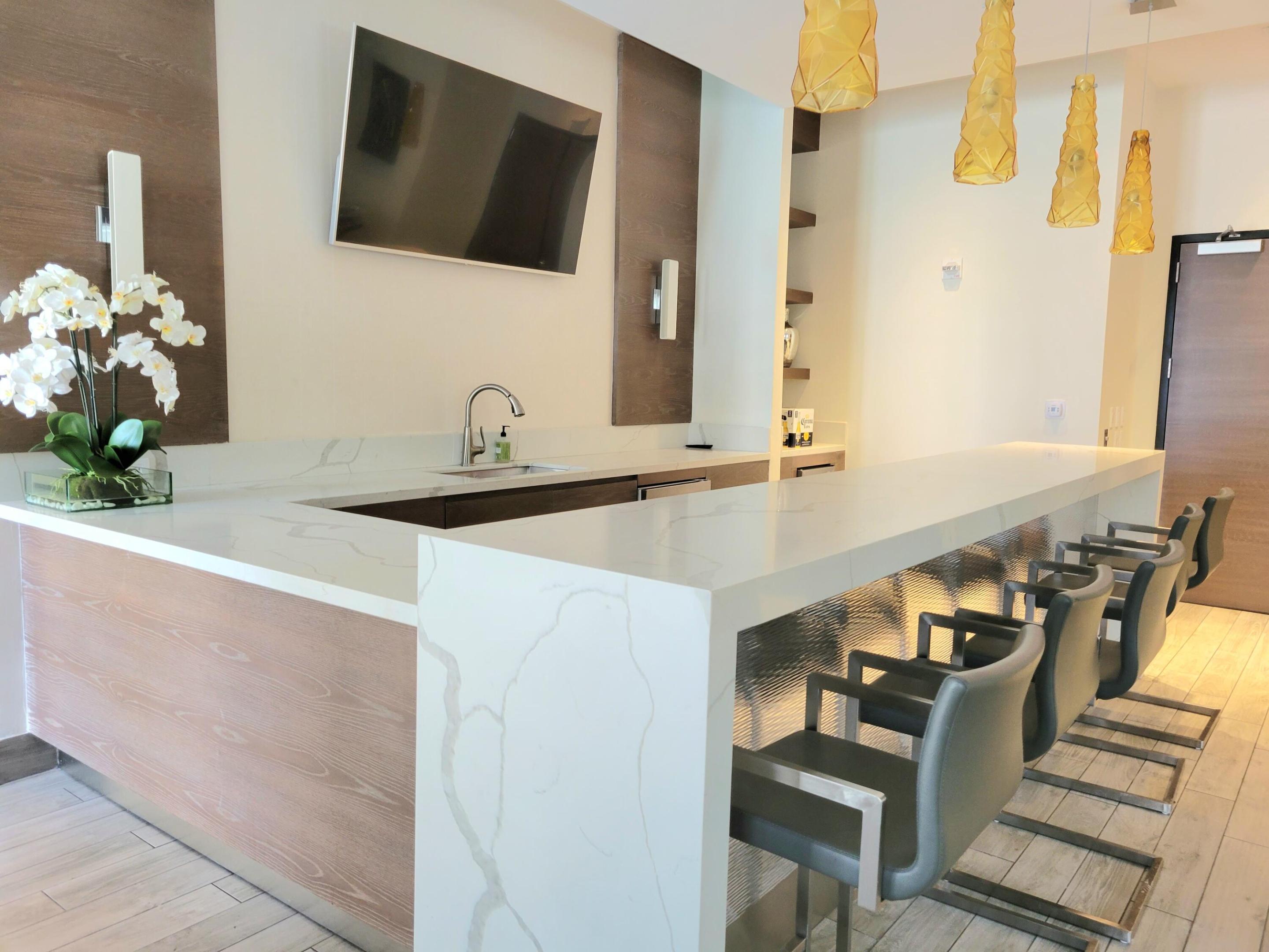 999 SW 1st #1914 Miami, FL 33130