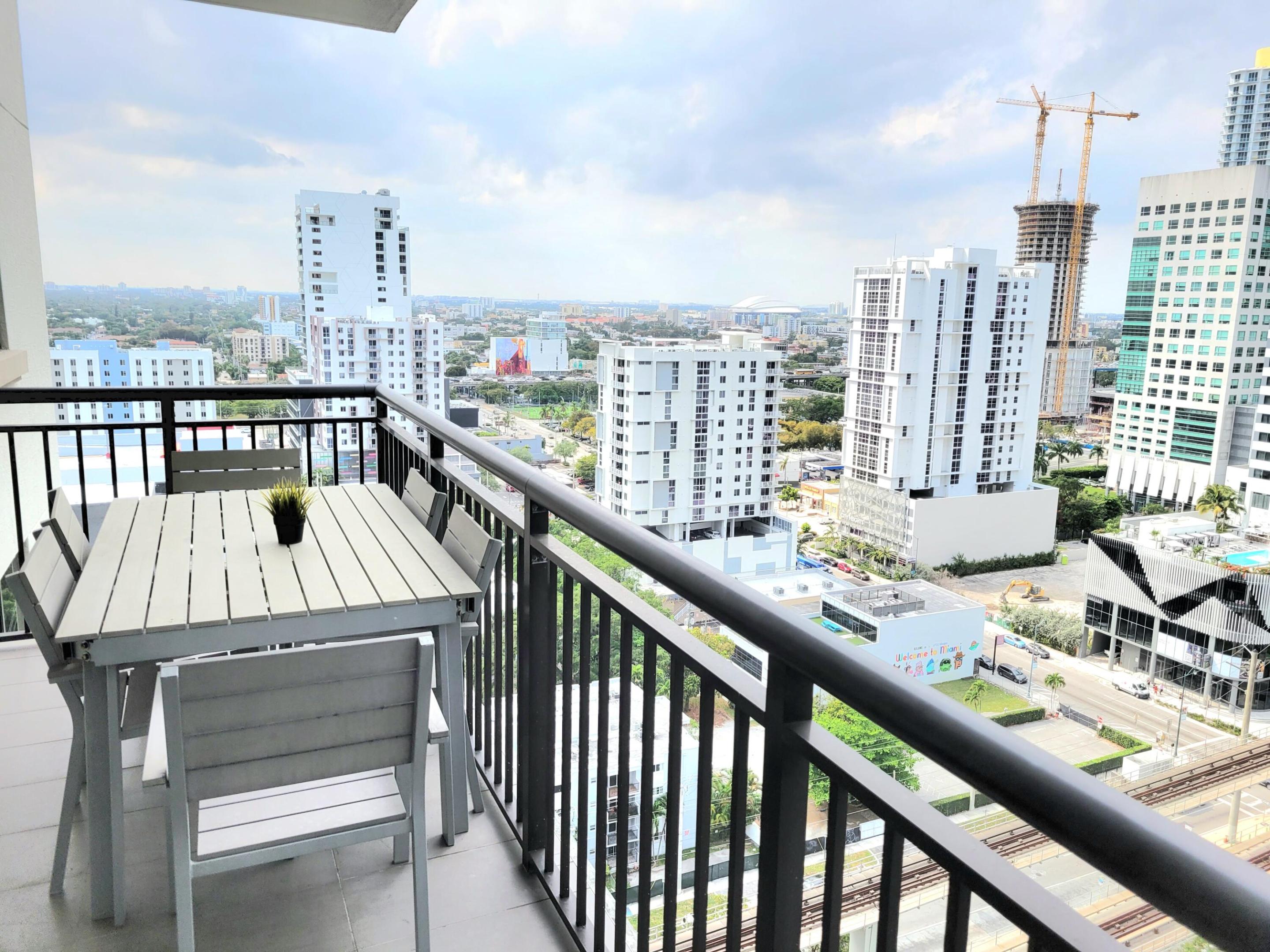 999 SW 1st #1914 Miami, FL 33130