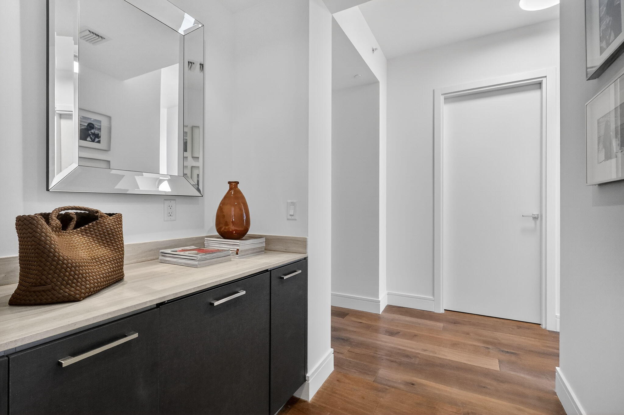 3250 NE 188th #706 Aventura, FL 33180