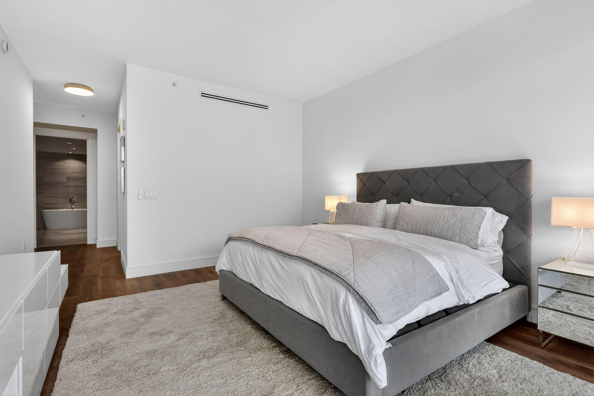 3250 NE 188th #706 Aventura, FL 33180