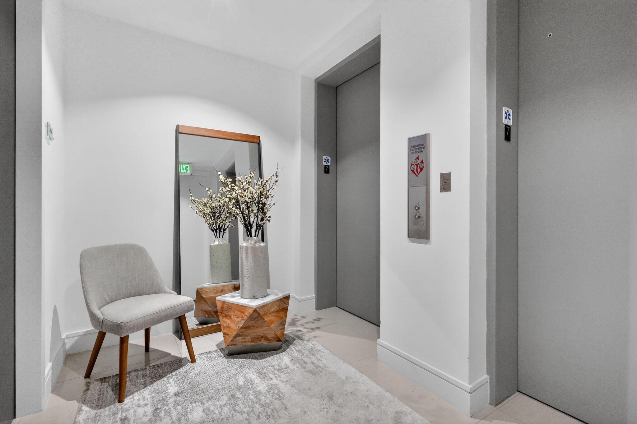 3250 NE 188th #706 Aventura, FL 33180