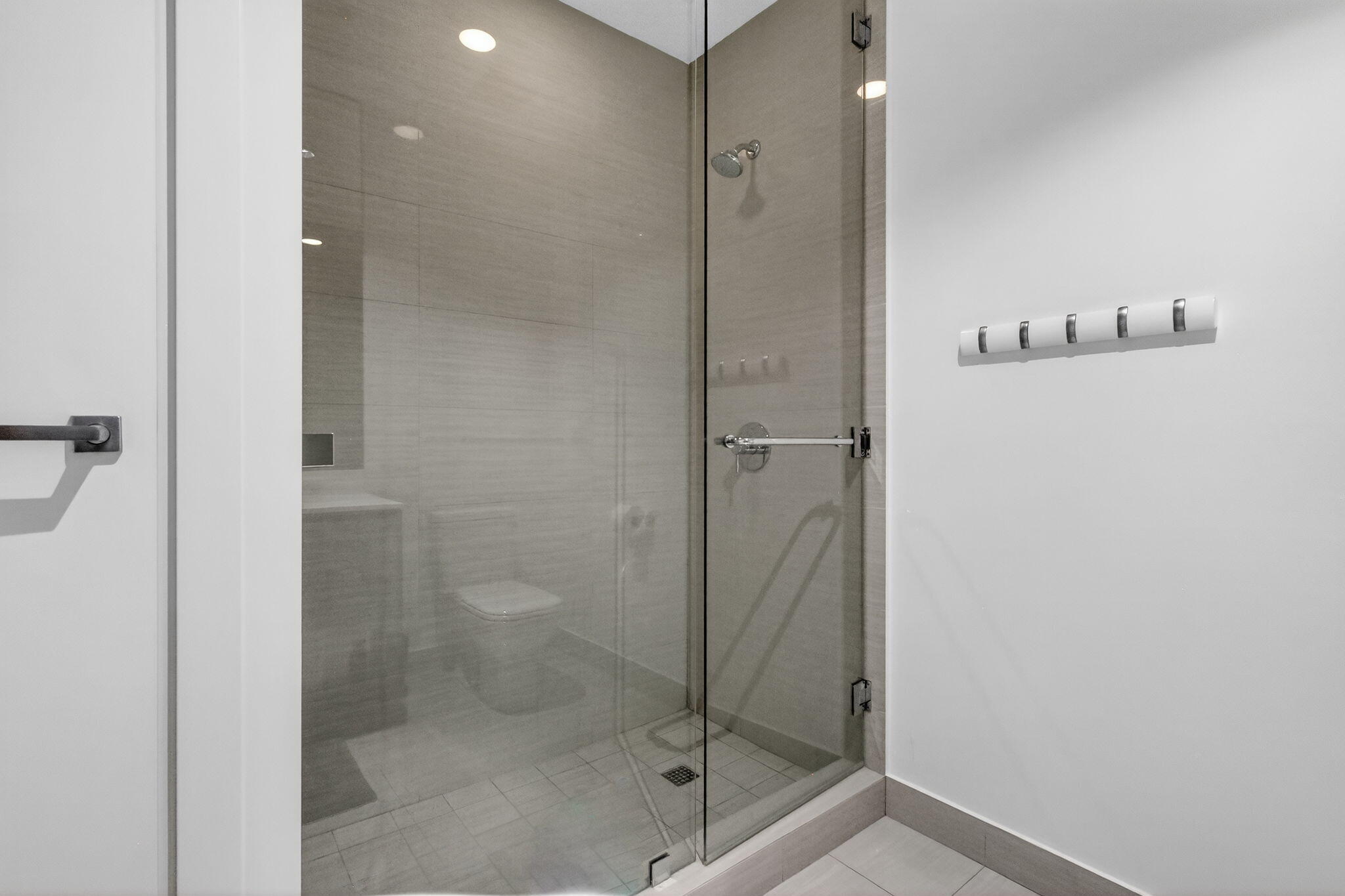 3250 NE 188th #706 Aventura, FL 33180