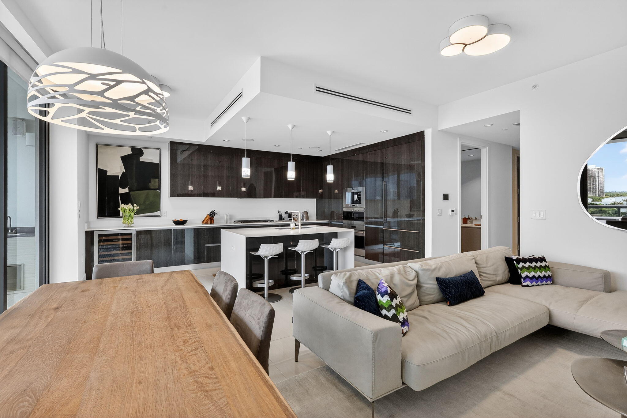 3250 NE 188th #706 Aventura, FL 33180