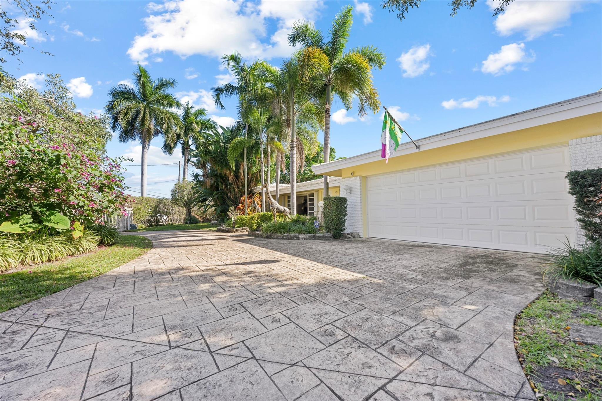 2800 NE 29th Fort Lauderdale, FL 33306