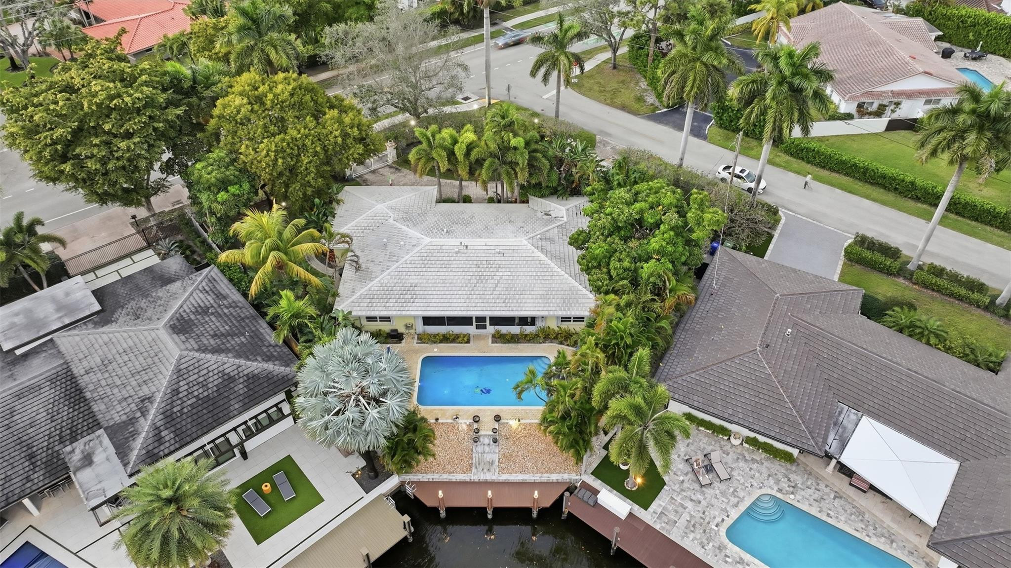 2800 NE 29th Fort Lauderdale, FL 33306