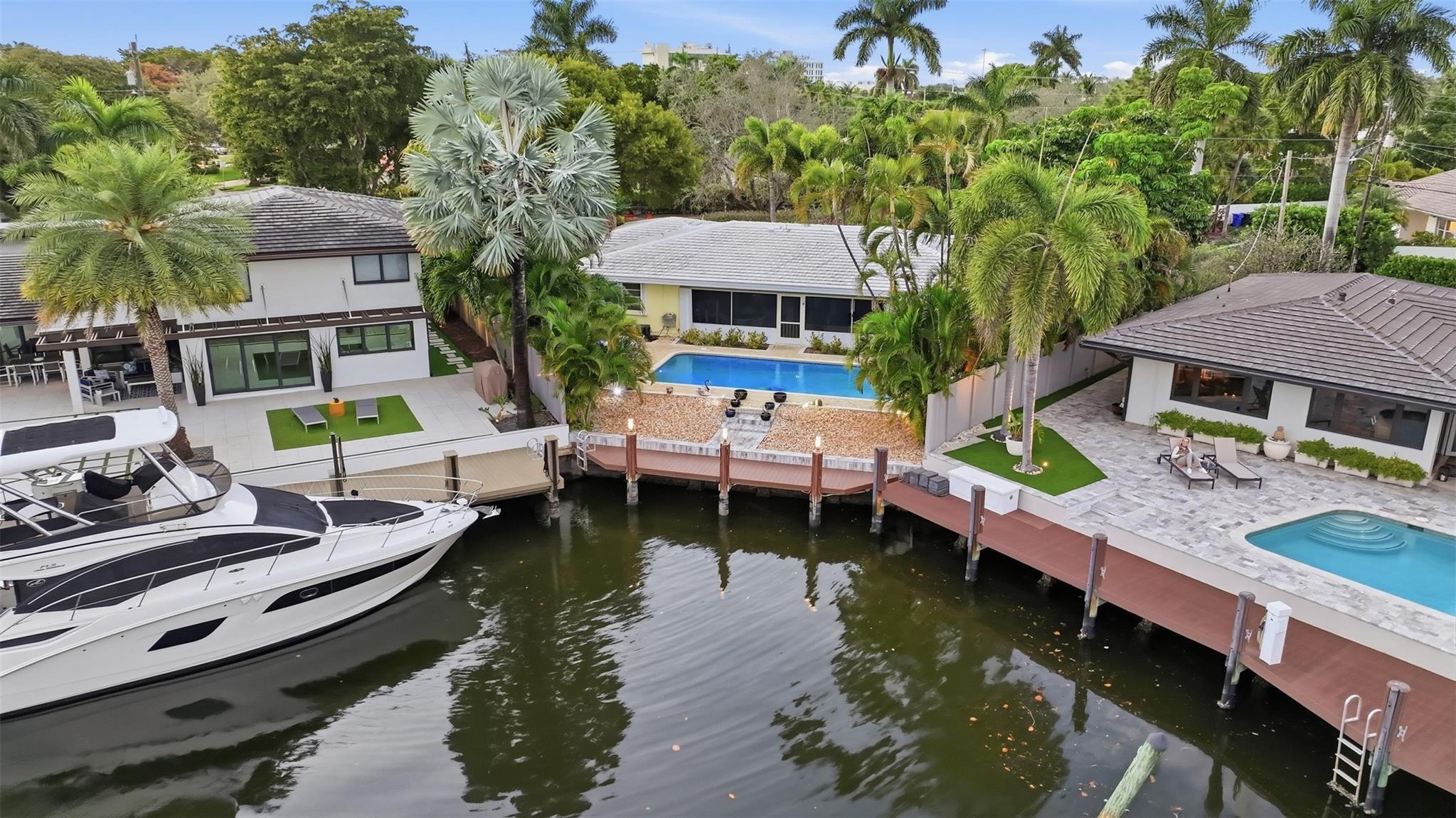 2800 NE 29th Fort Lauderdale, FL 33306