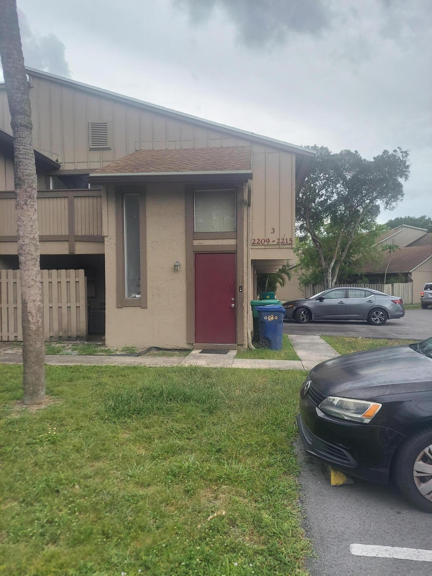 2215 NW 56th #3-e
