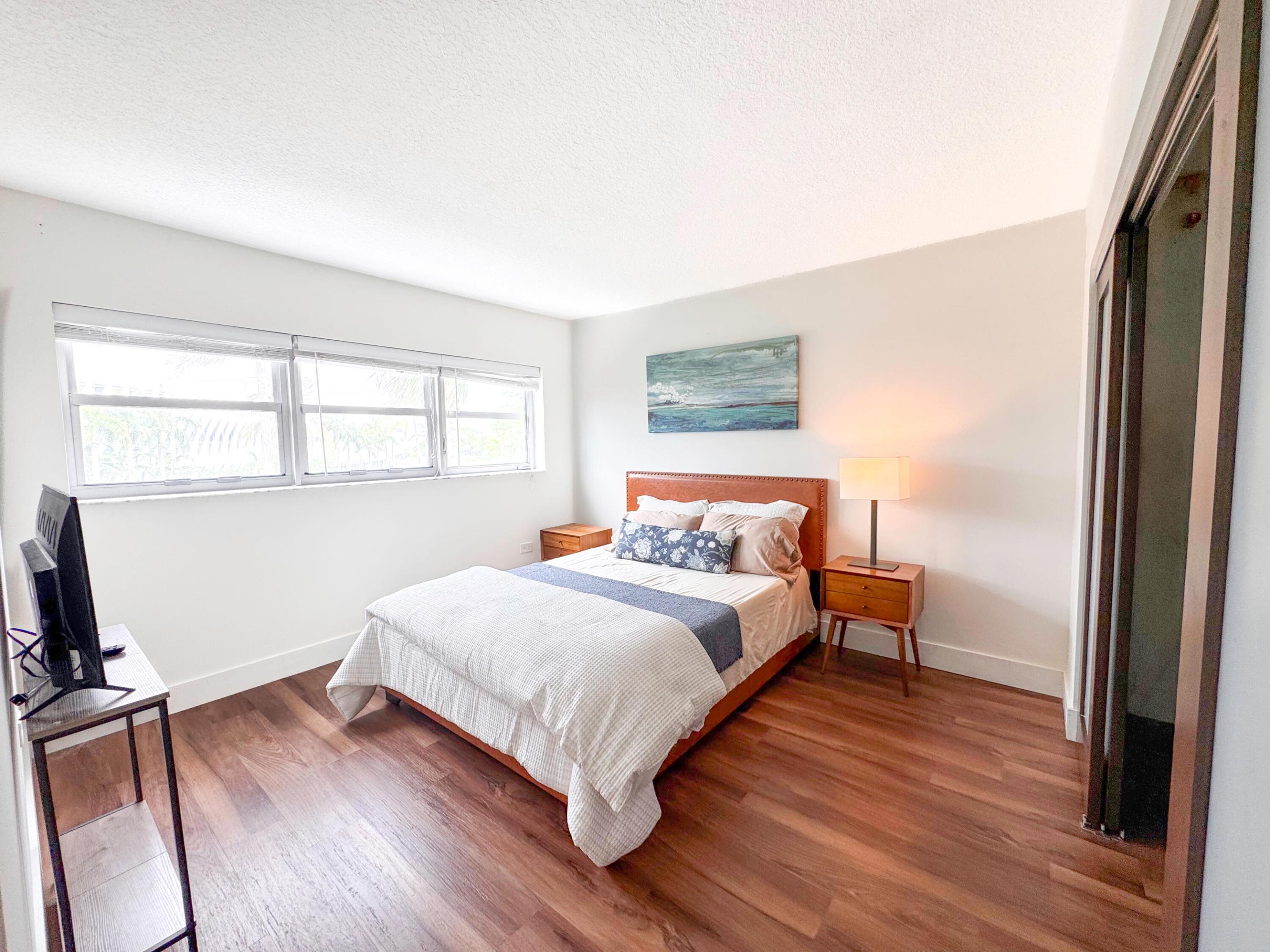 1881 Washington Miami Beach, FL 33139