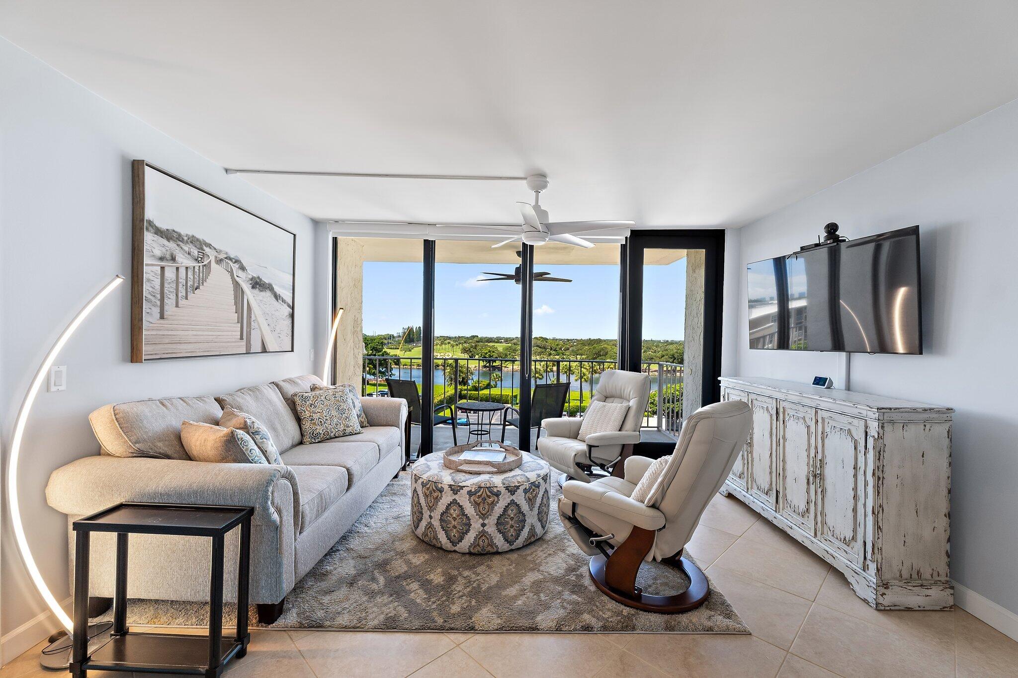 336 Golfview #619