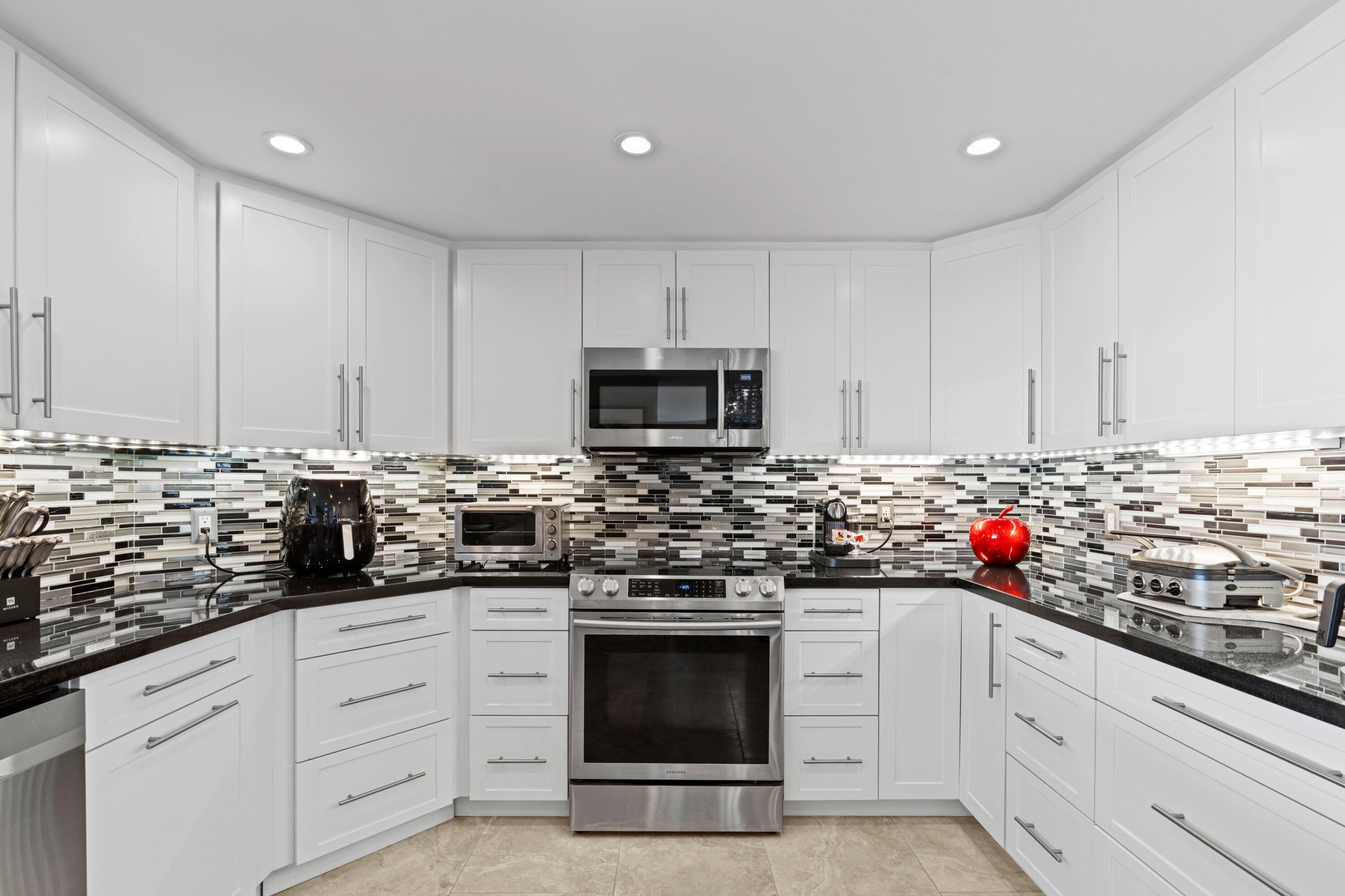 2500 E Las Olas #1006 Fort Lauderdale, FL 33301