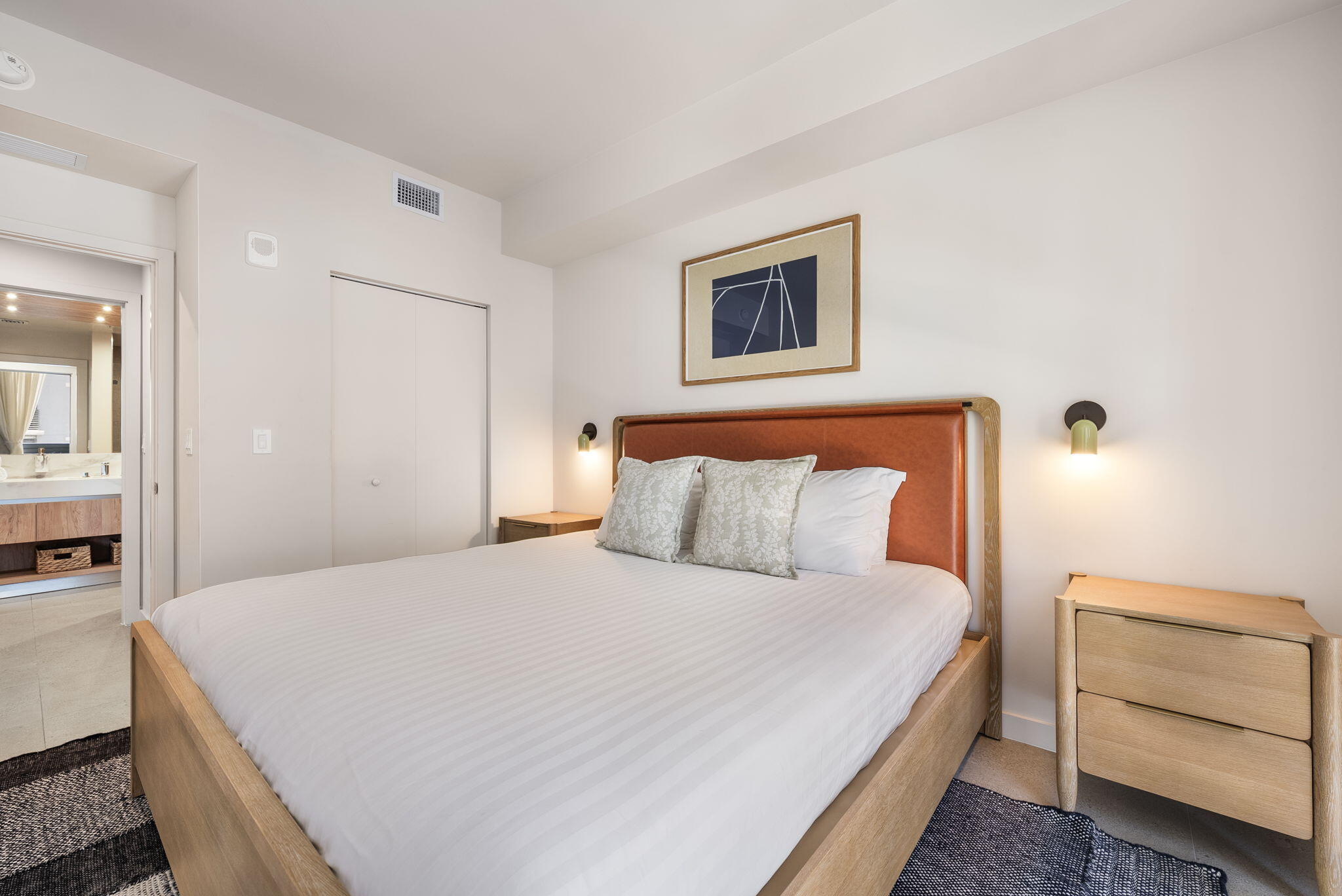 11 NE 6th #1912 Miami, FL 33132