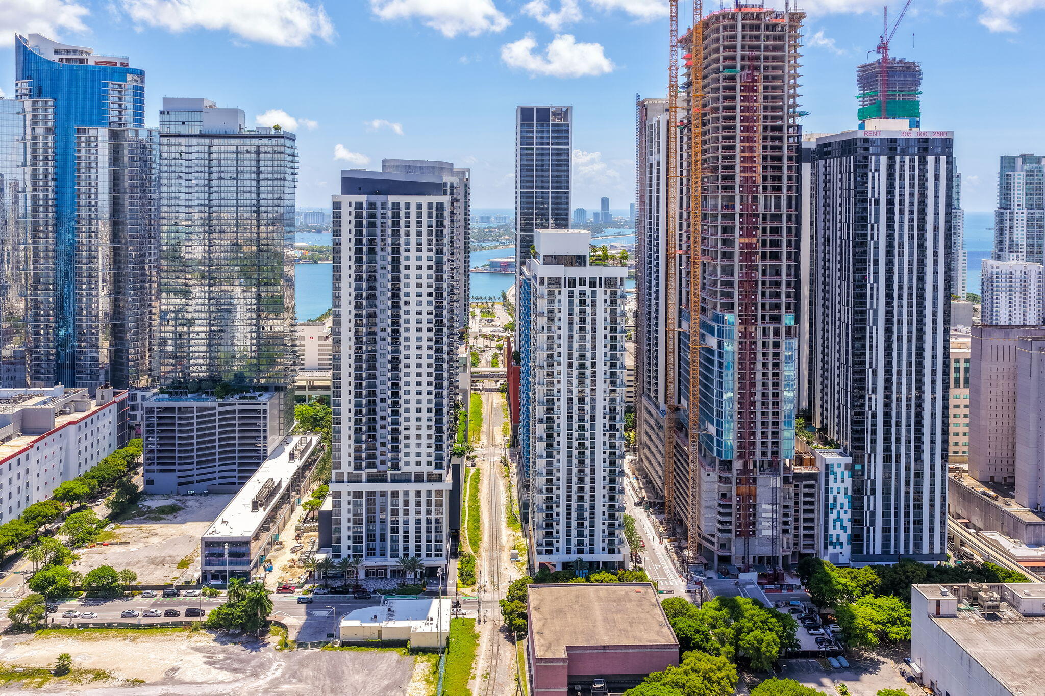 11 NE 6th #1912 Miami, FL 33132