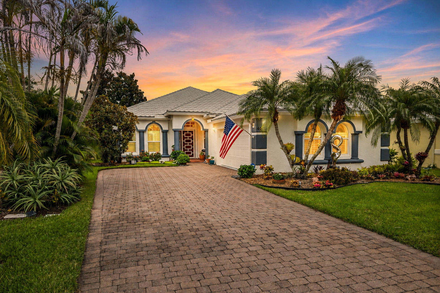 4603 NW Red Maple