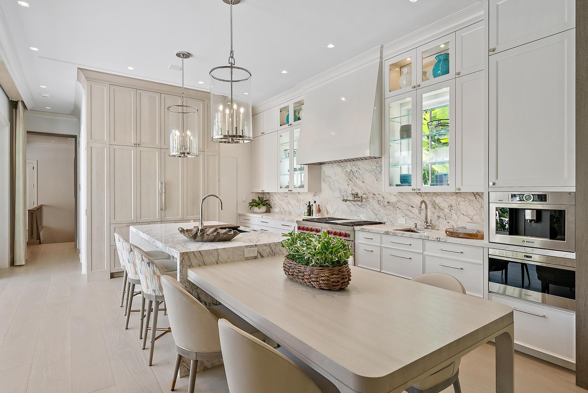 311 Polmer Park Rd Palm Beach, FL 33480