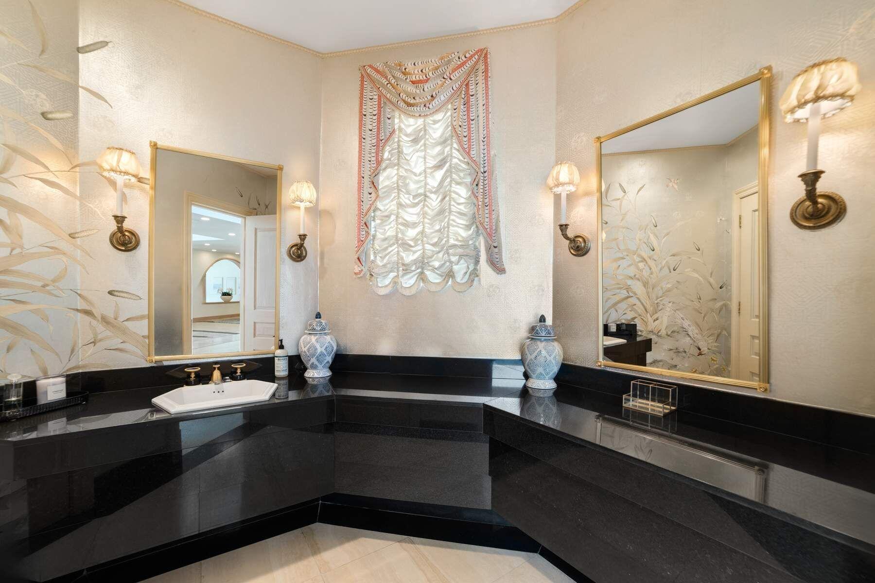 2999 N Ocean Blvd Gulf Stream, FL 33483