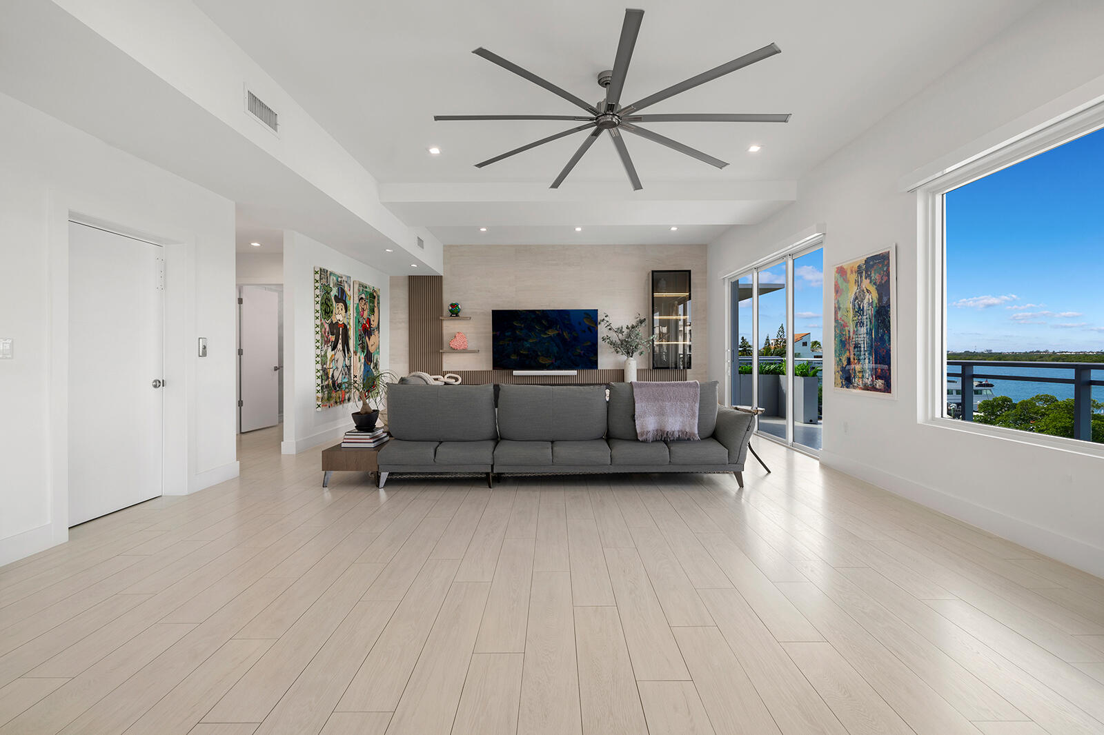 350 Desoto St Hollywood, FL 33019
