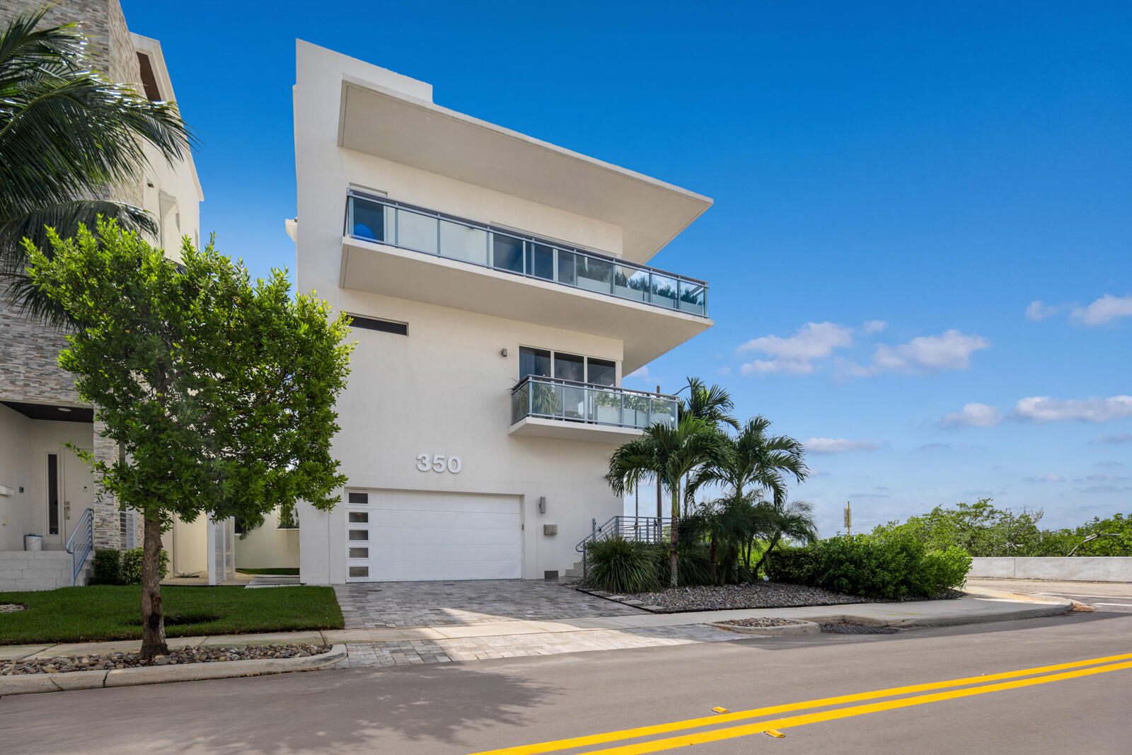350 Desoto St Hollywood, FL 33019