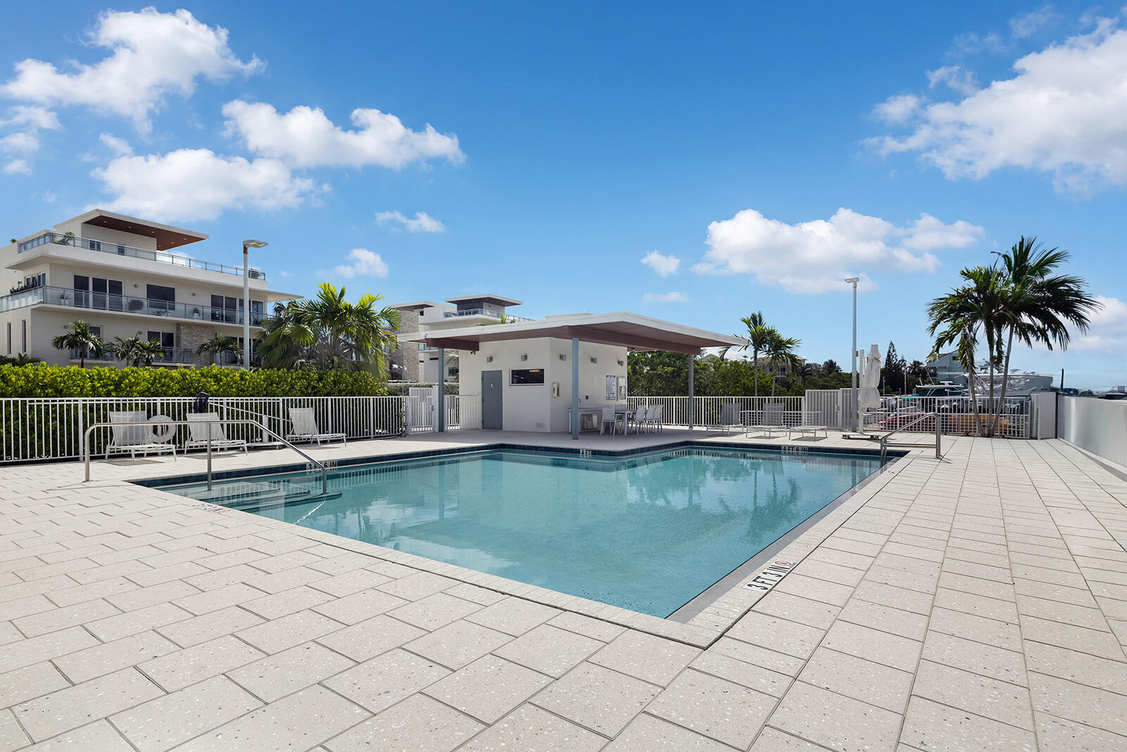 350 Desoto St Hollywood, FL 33019