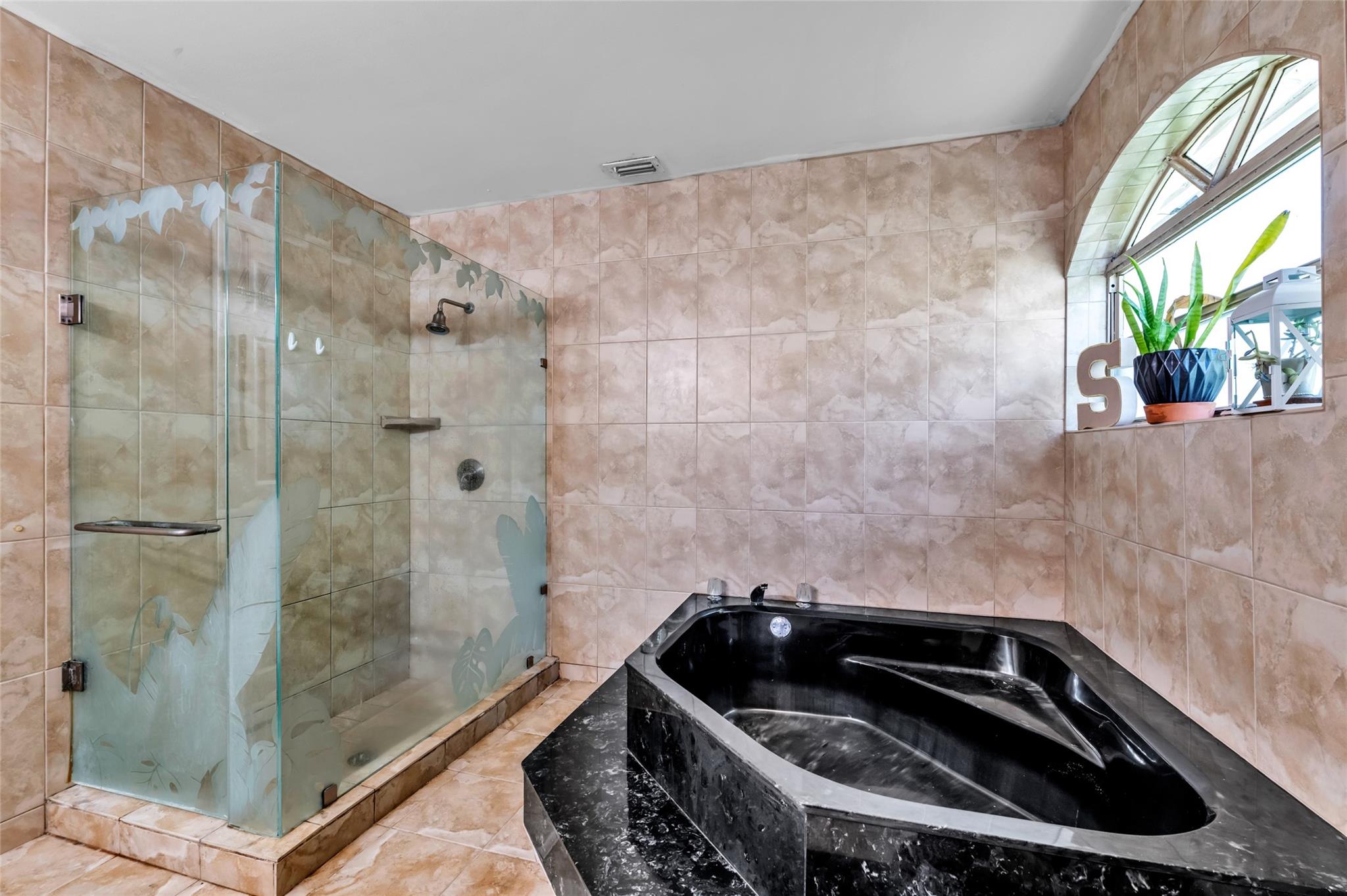 5210 Hawkes Blf Ave,Davie, FL 33331