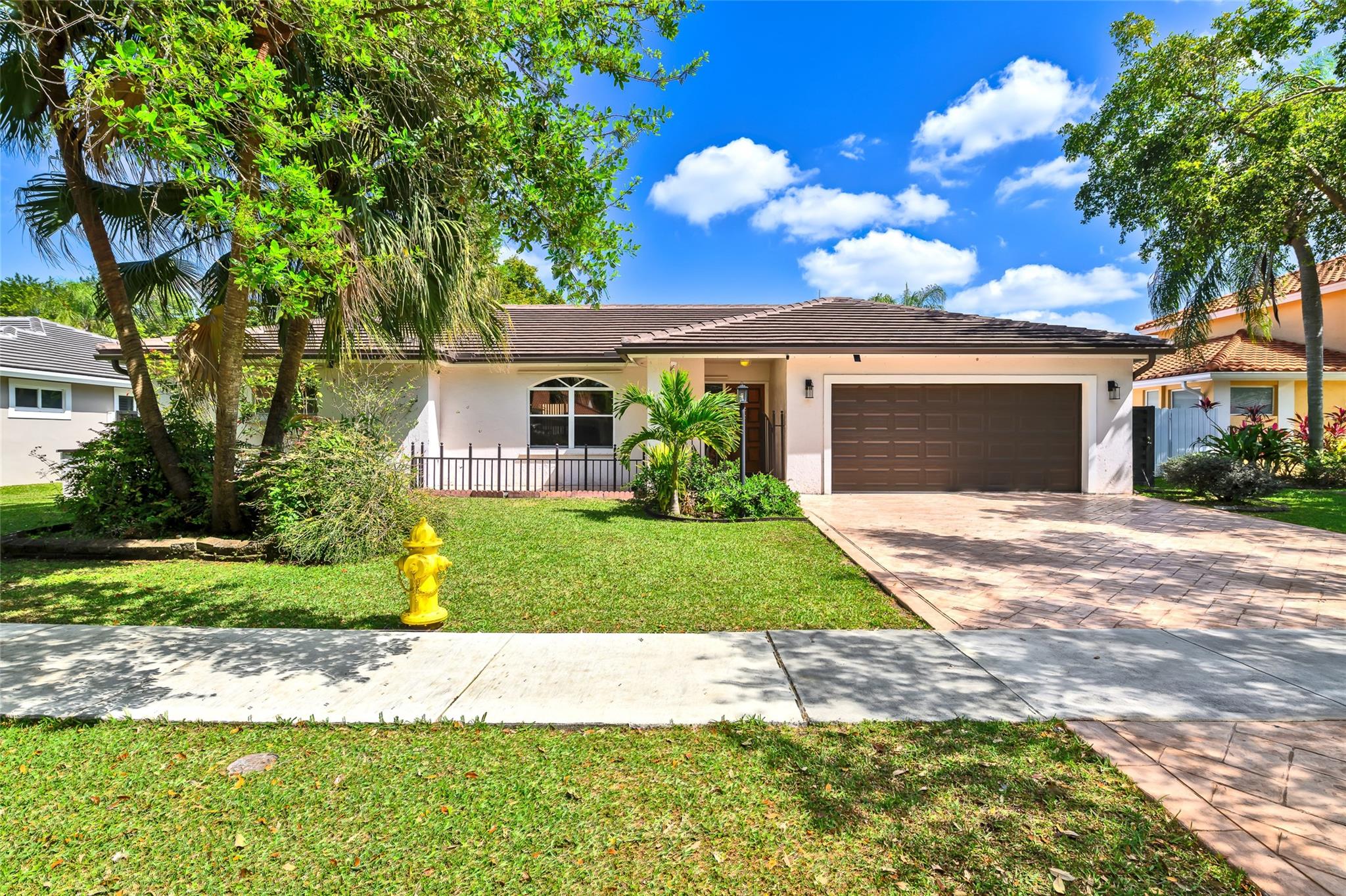 5210 Hawkes Blf Ave,Davie, FL 33331